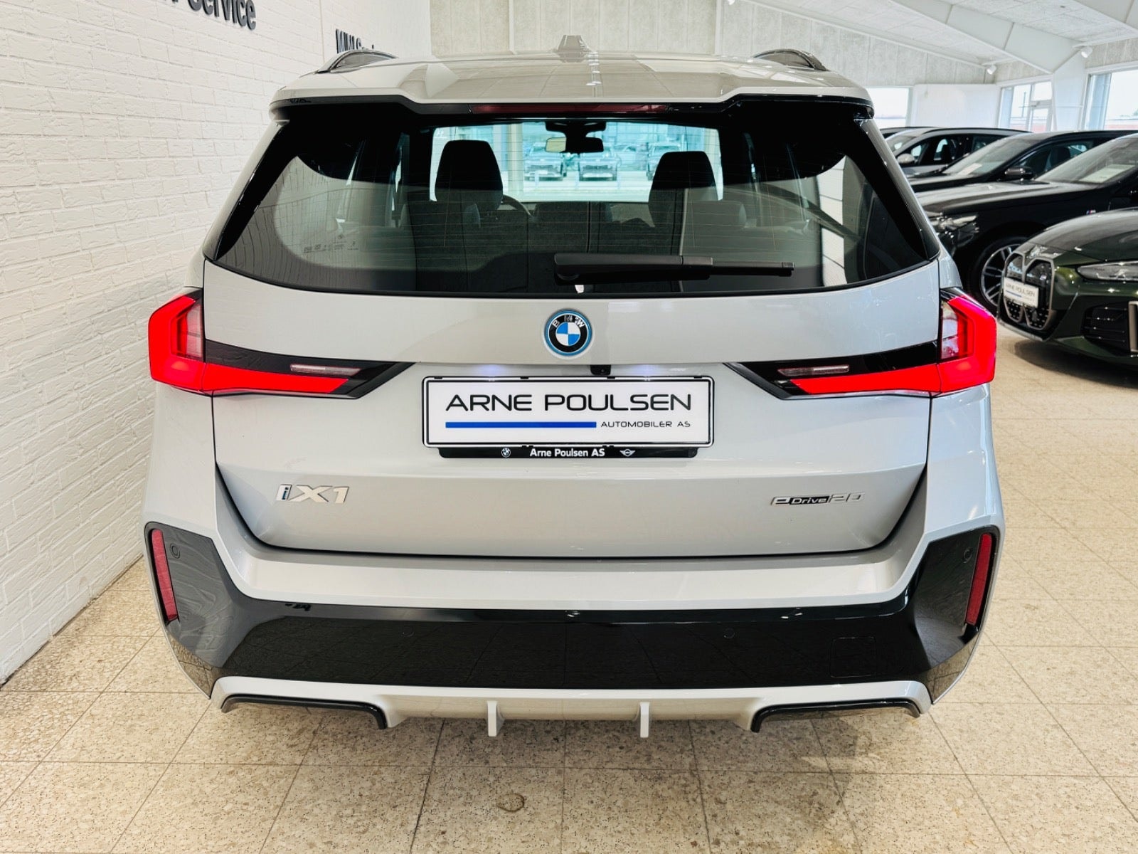 BMW iX1 eDrive20, 204ps, 2025