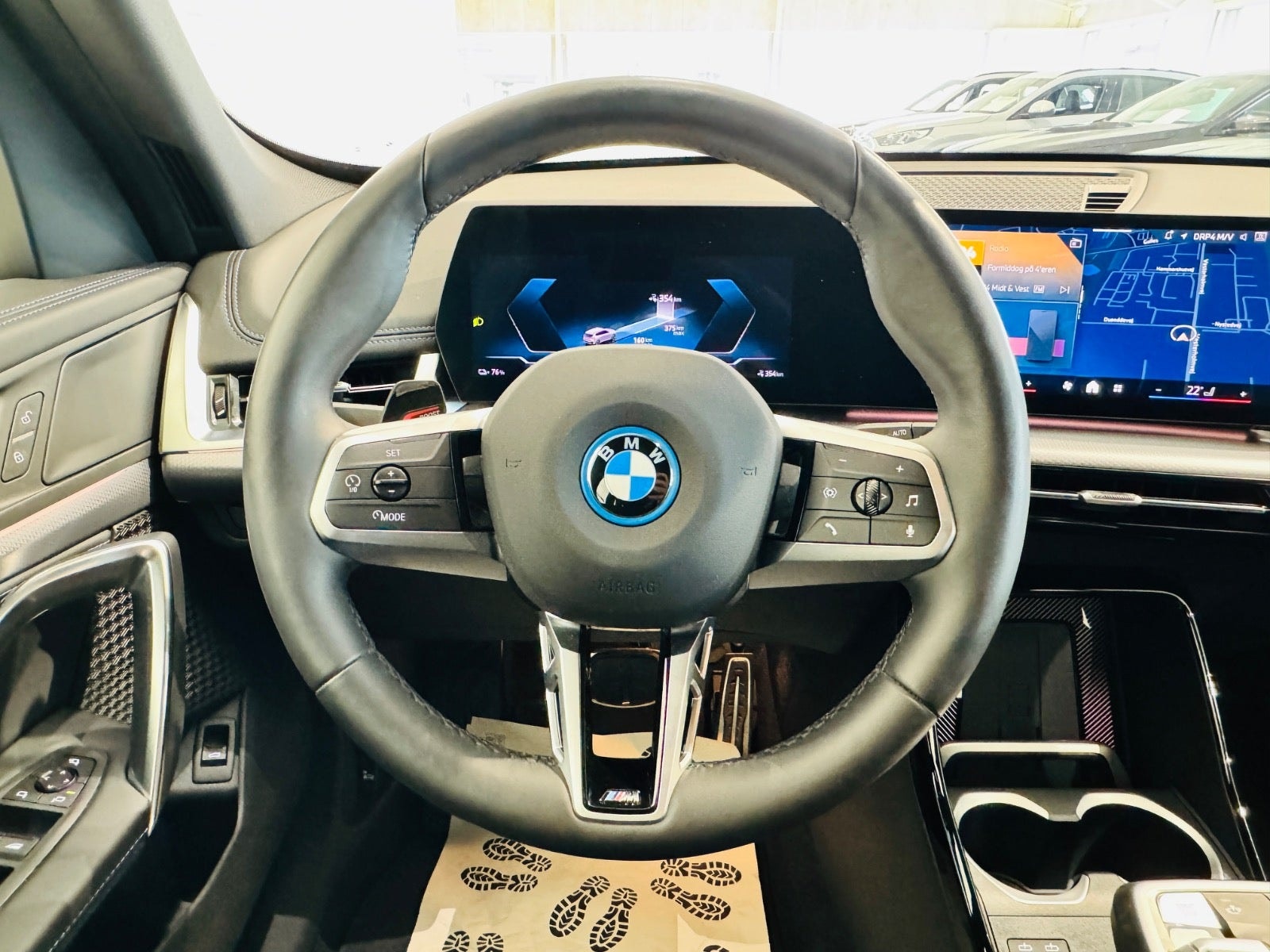BMW iX1 eDrive20, 204ps, 2025