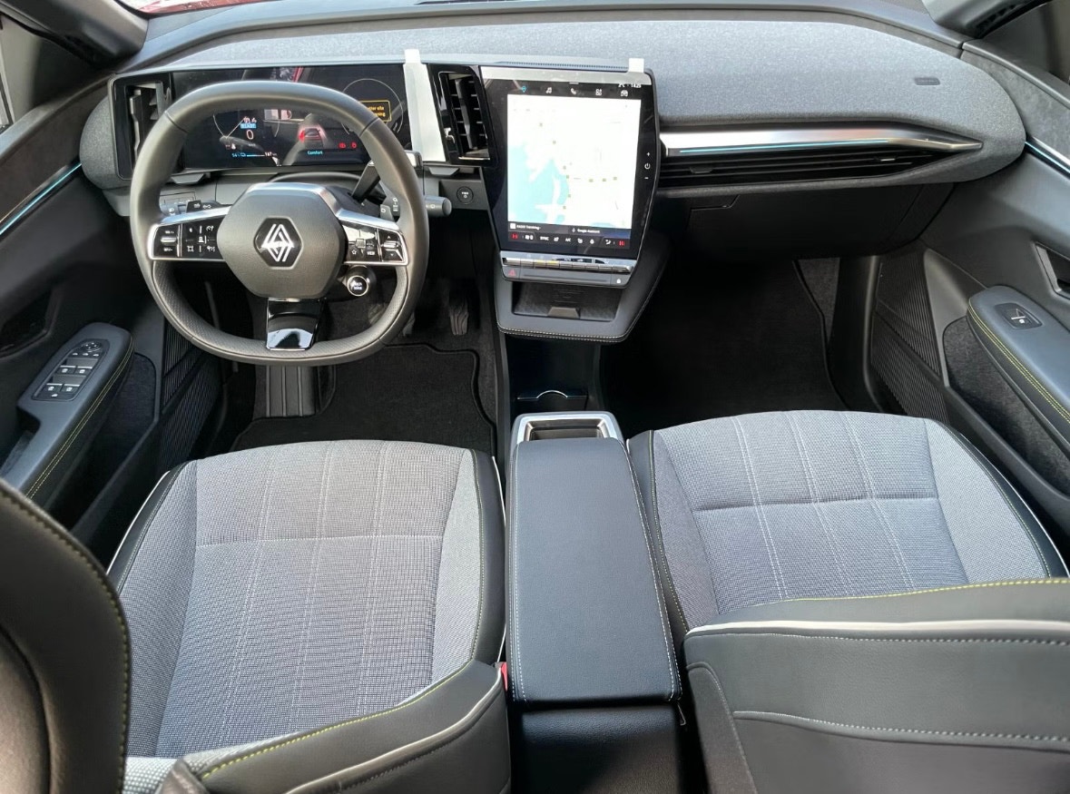 Renault Mégane E-TECH 60 kWh, 218hp, 2022