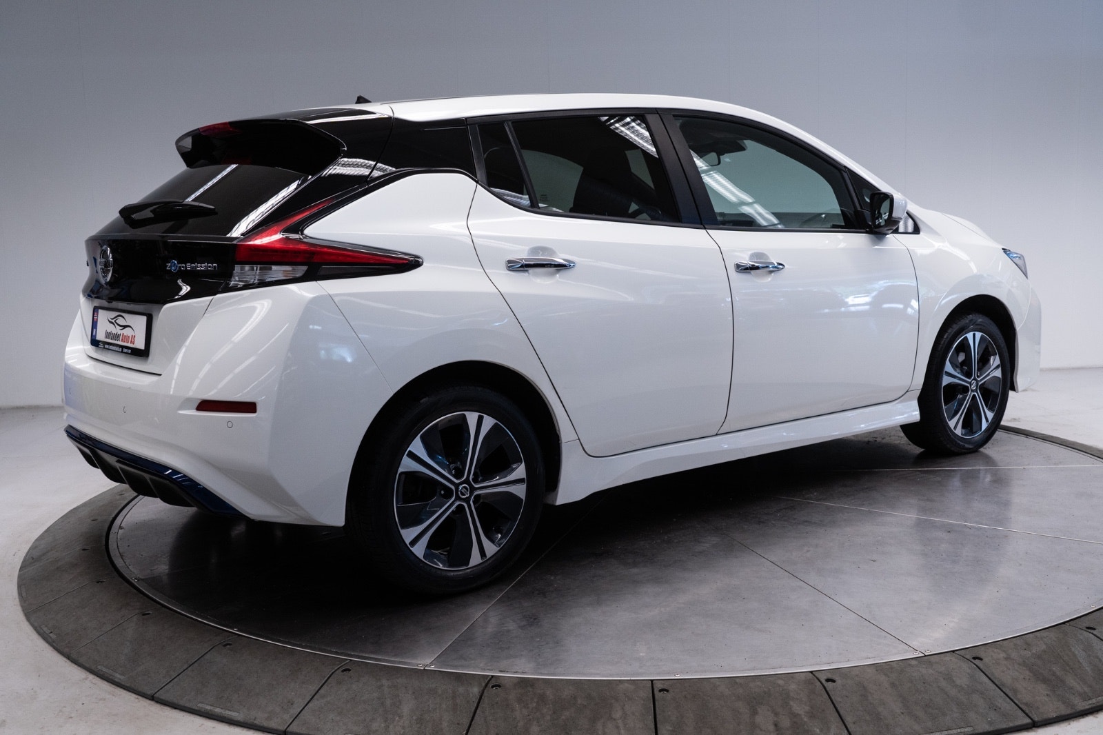 Nissan Leaf e+, 217ps, 2021