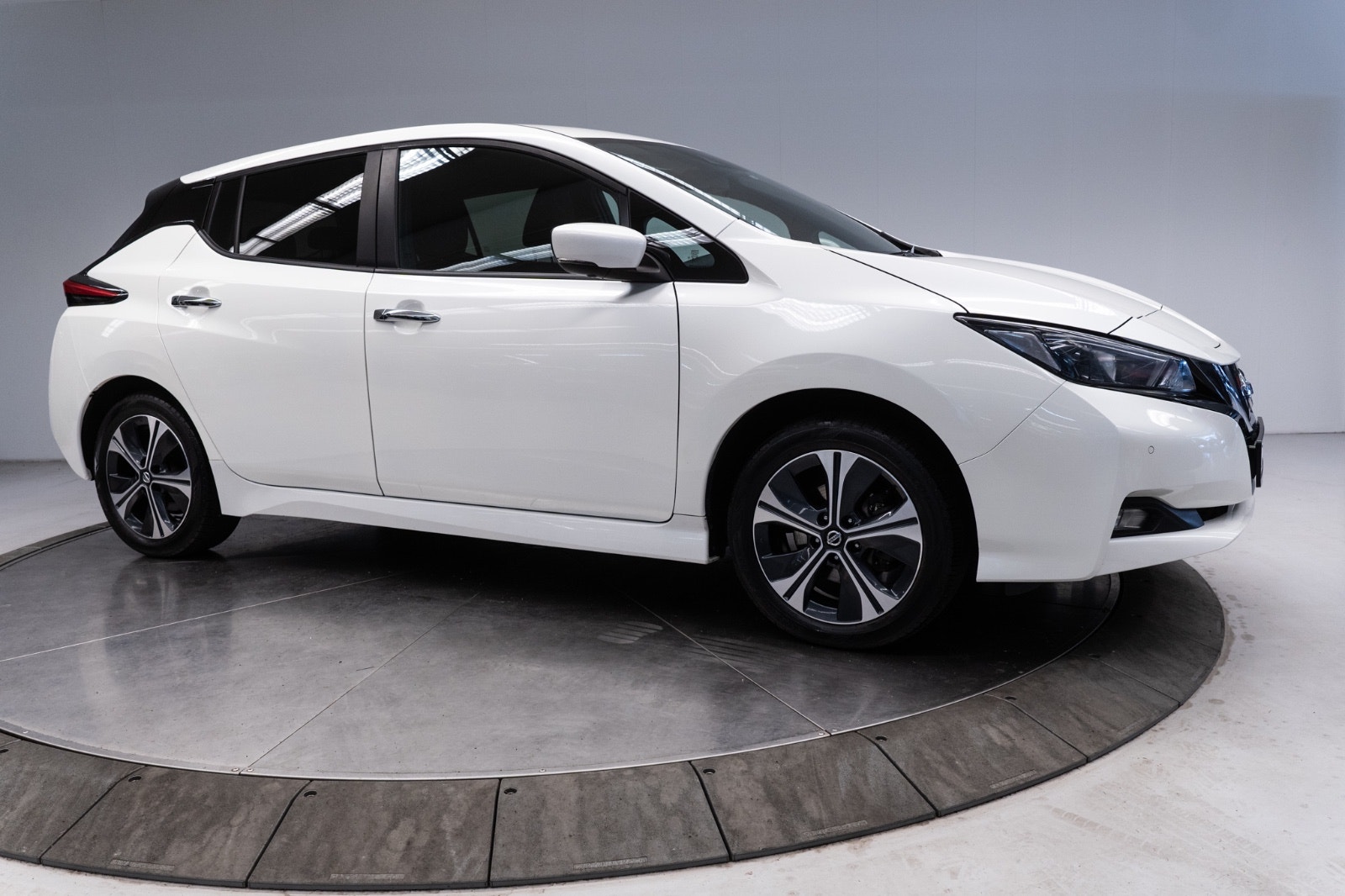 Nissan Leaf e+, 217ps, 2021