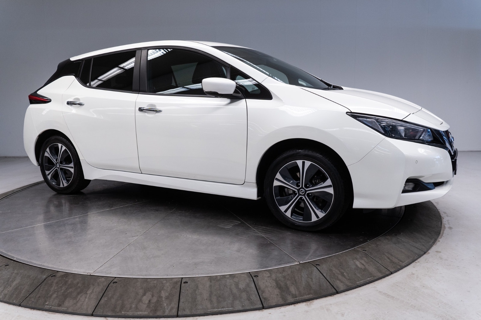 Nissan Leaf e+, 217ps, 2021