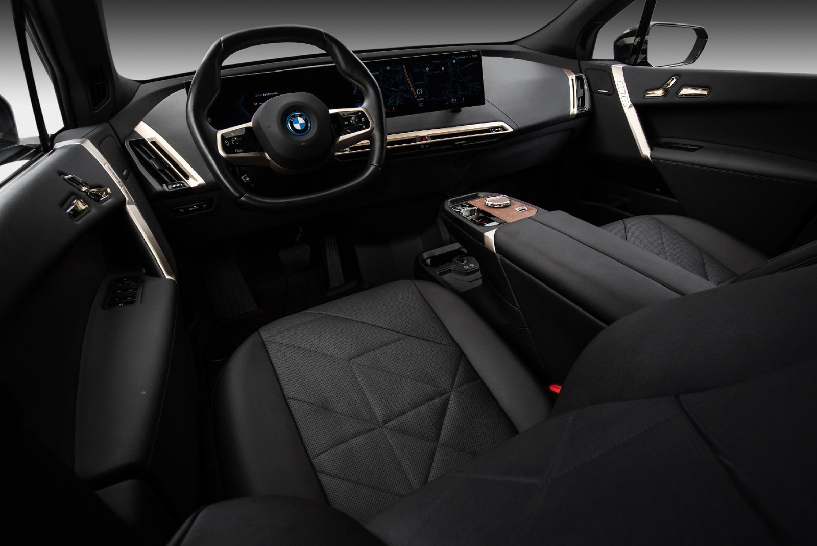 BMW iX xDrive50, 524hk, 2023