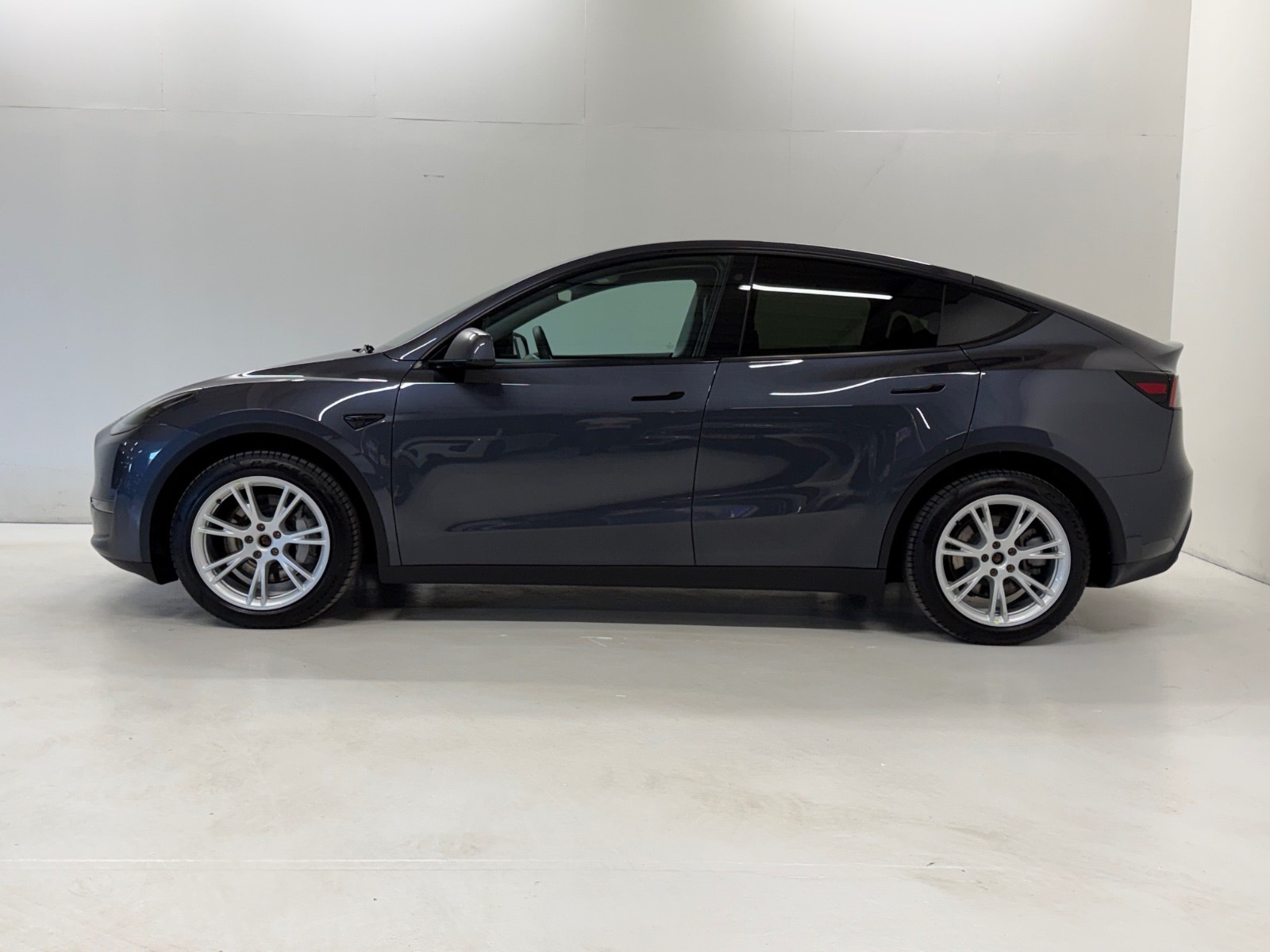 Tesla Model Y Long Range AWD, 514hp, 2022