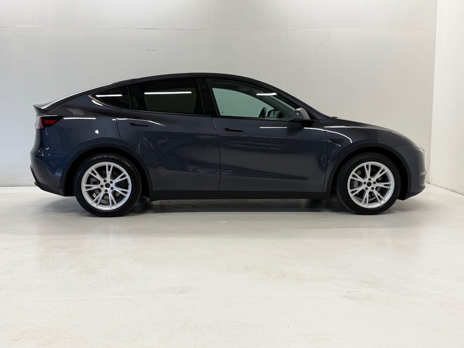 Tesla Model Y Long Range AWD, 514hp, 2022