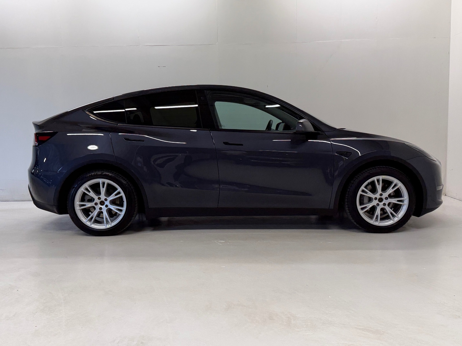 Tesla Model Y Long Range AWD, 514hp, 2022