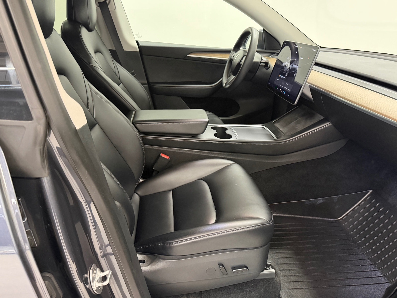 Tesla Model Y Long Range AWD, 514hp, 2022