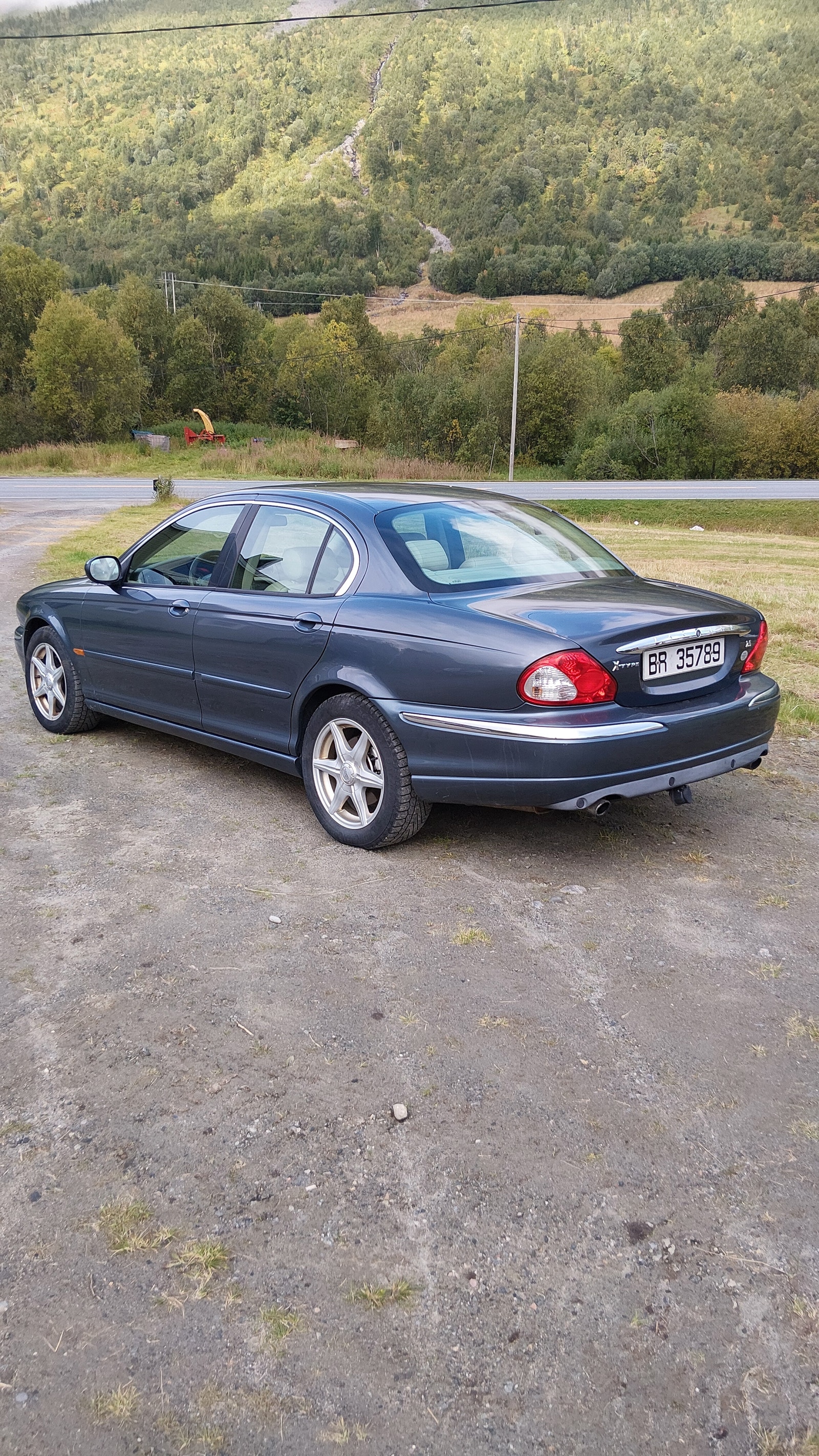 Jaguar X-Type 2.5 V6 4x4 Manual, 5-trins, 196ps, 2001