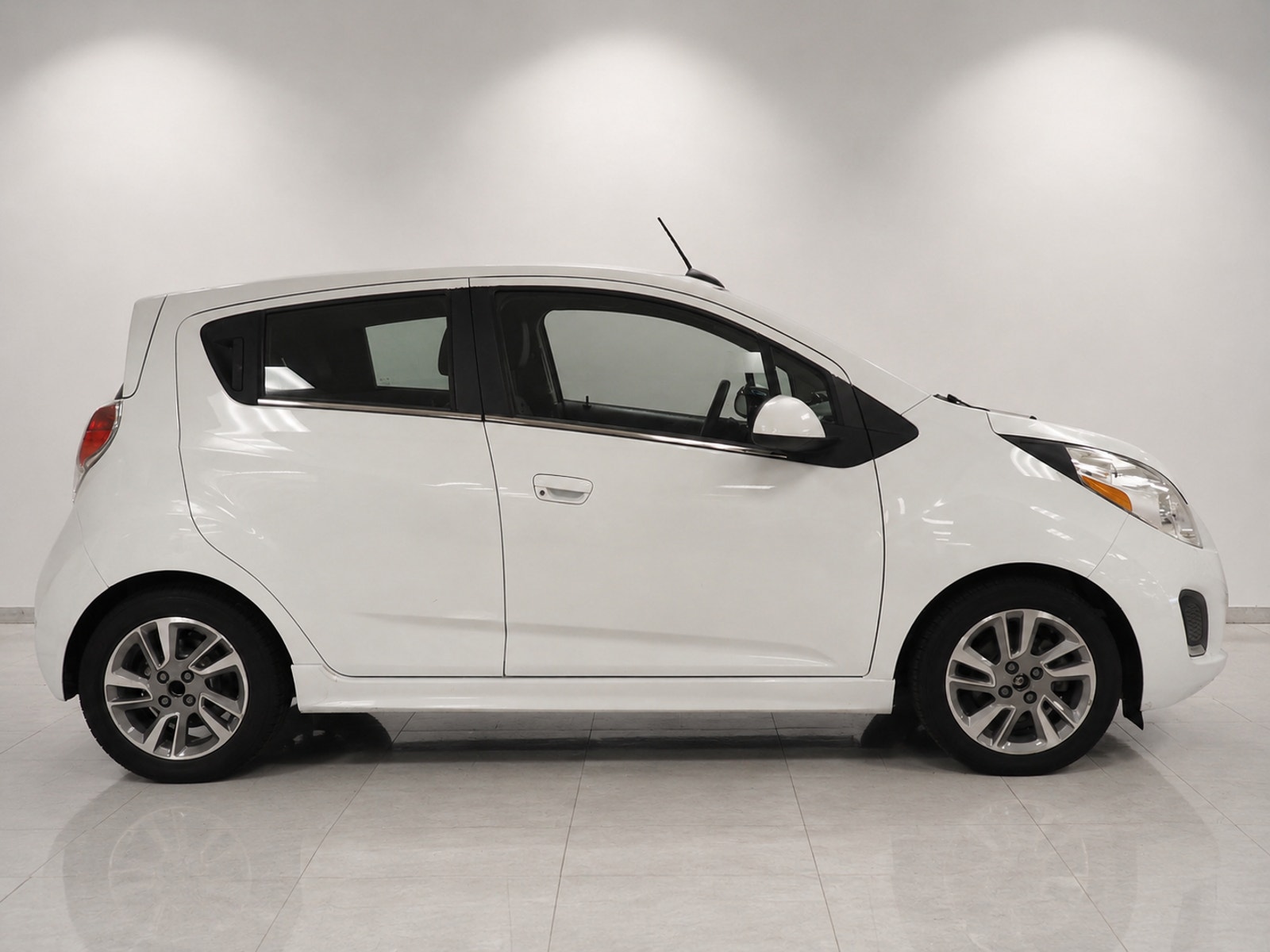 Chevrolet Spark EV, 142hp, 2015