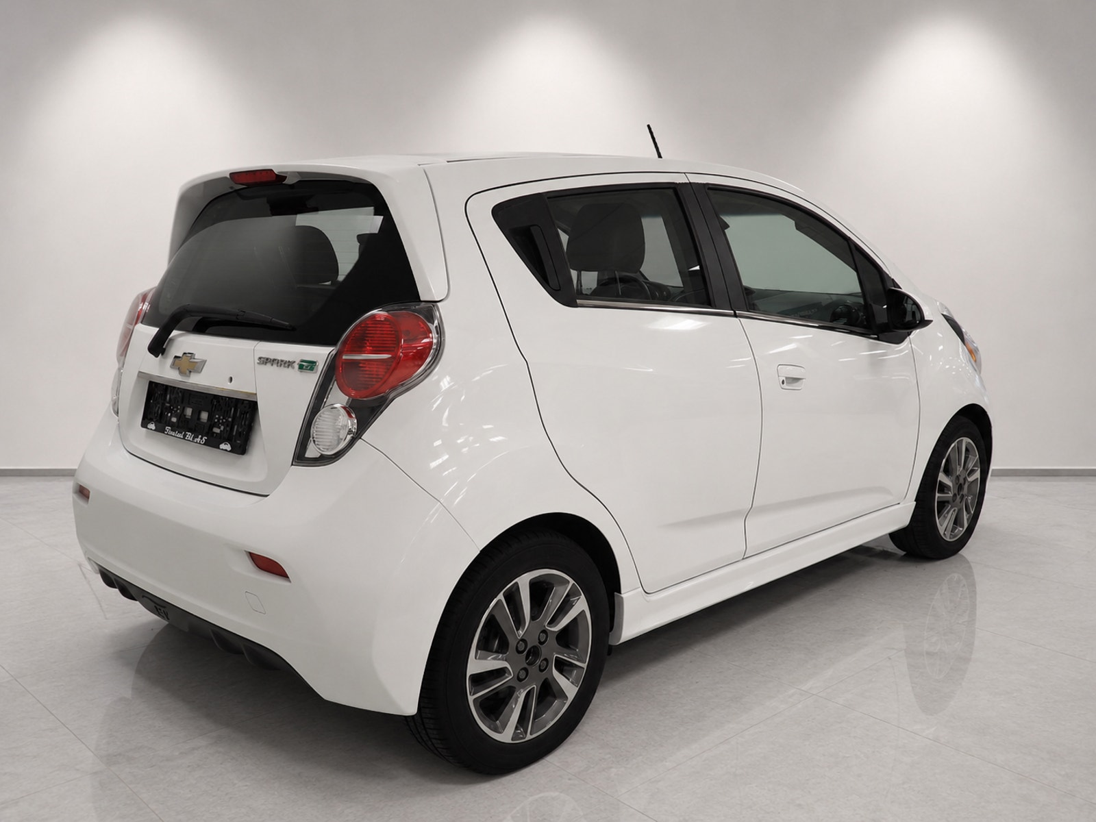 Chevrolet Spark EV, 142hp, 2015
