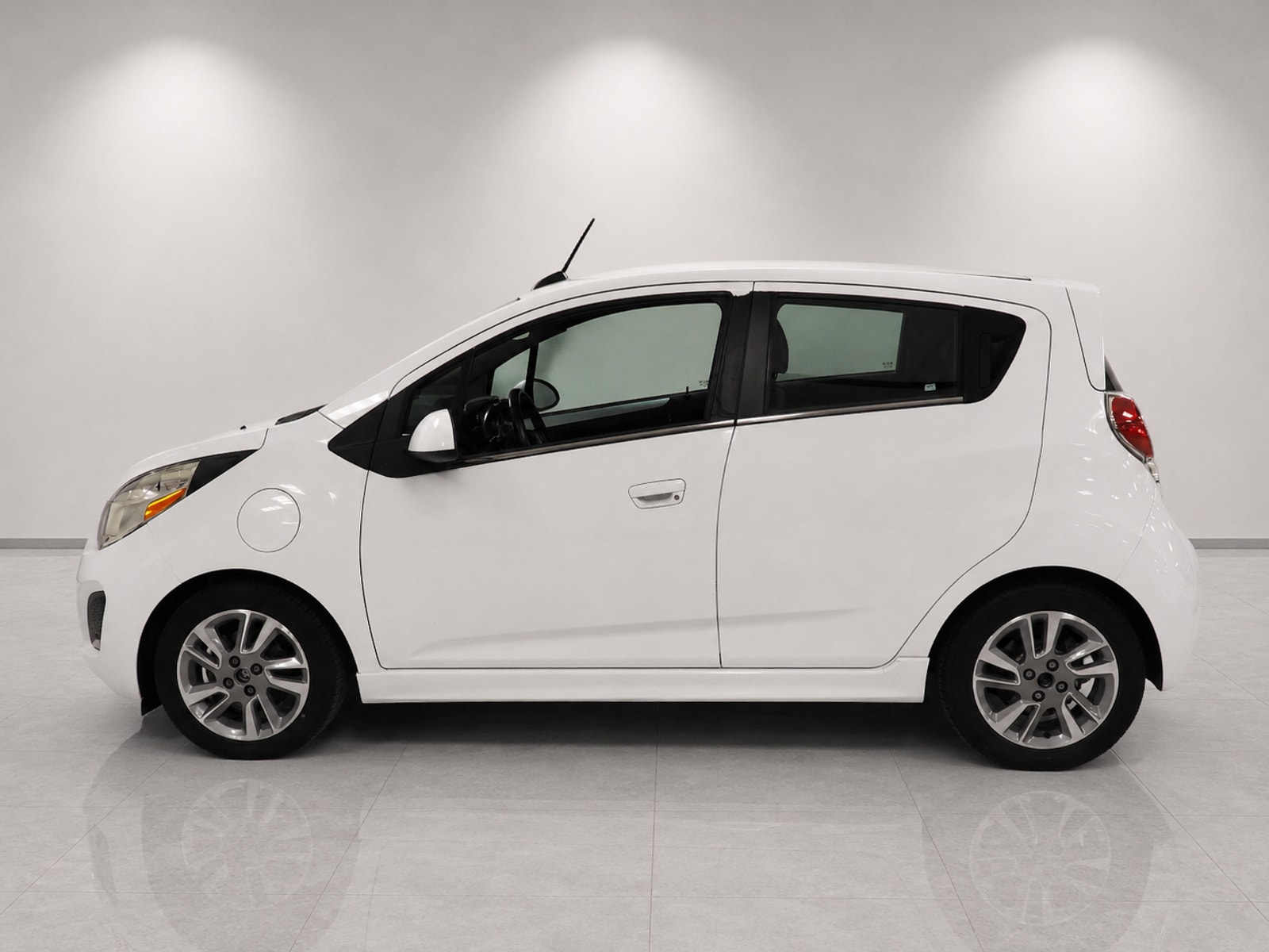 Chevrolet Spark EV, 142hp, 2015