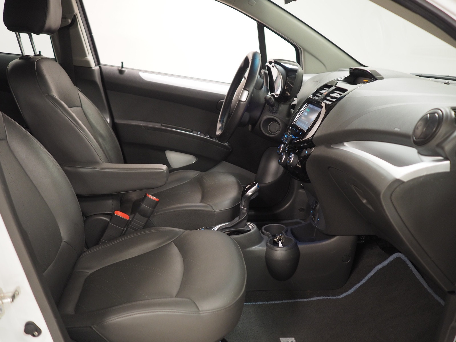 Chevrolet Spark EV, 142hp, 2015