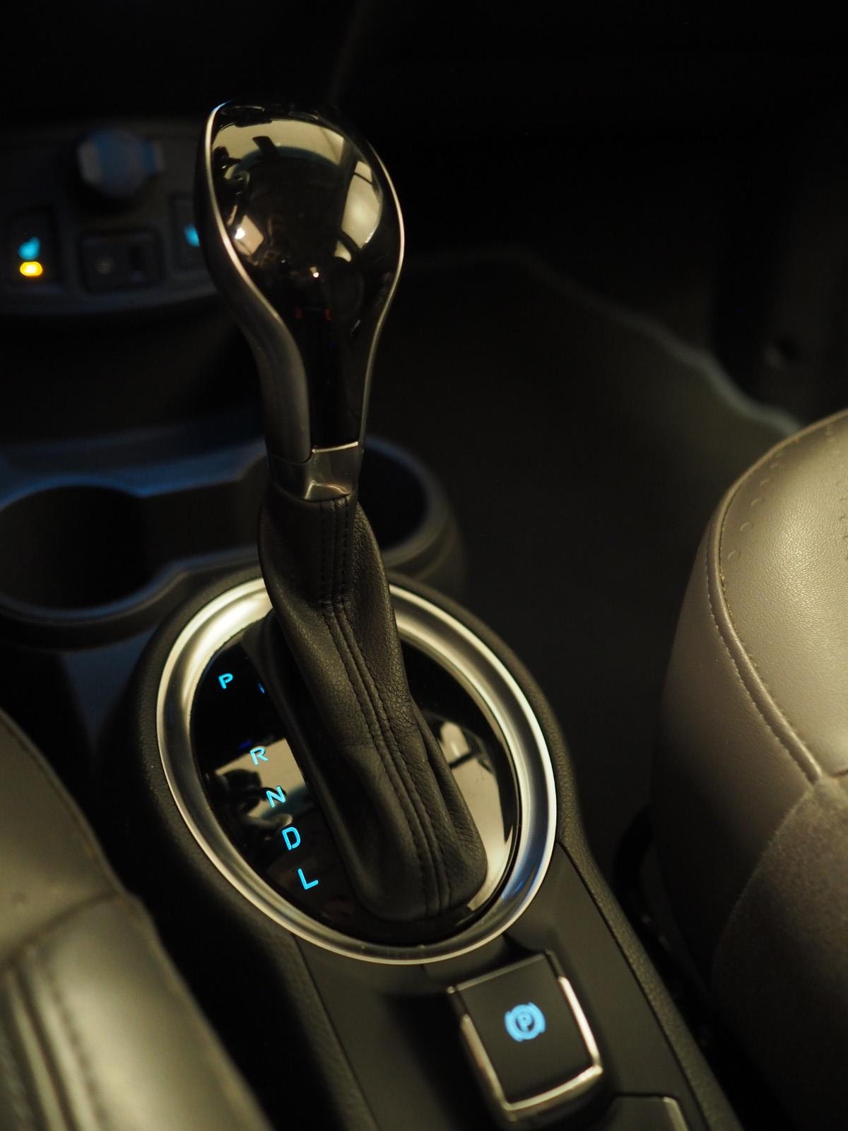 Chevrolet Spark EV, 142hp, 2015