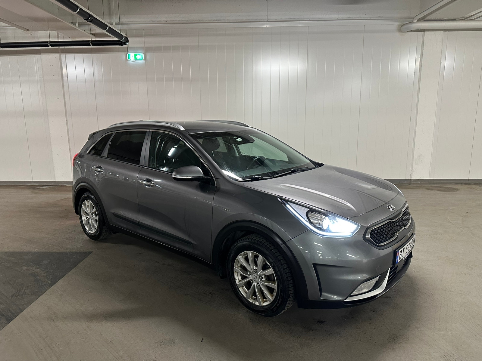 Kia Niro Hybrid DCT, 141hp, 2017
