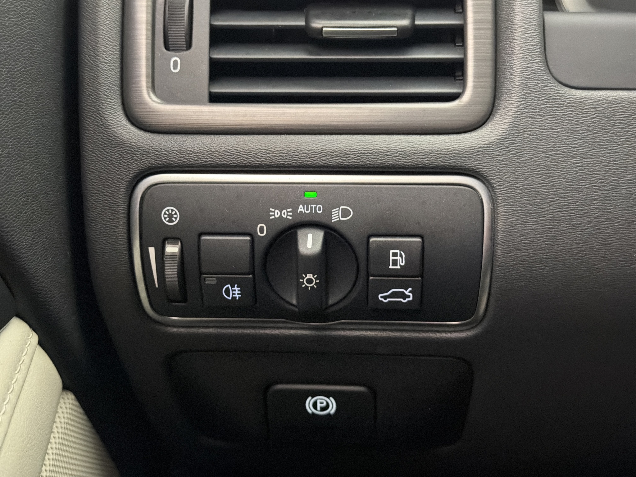 Volvo XC70 D5 AWD Geartronic, 6-trinn, 220hk, 2016