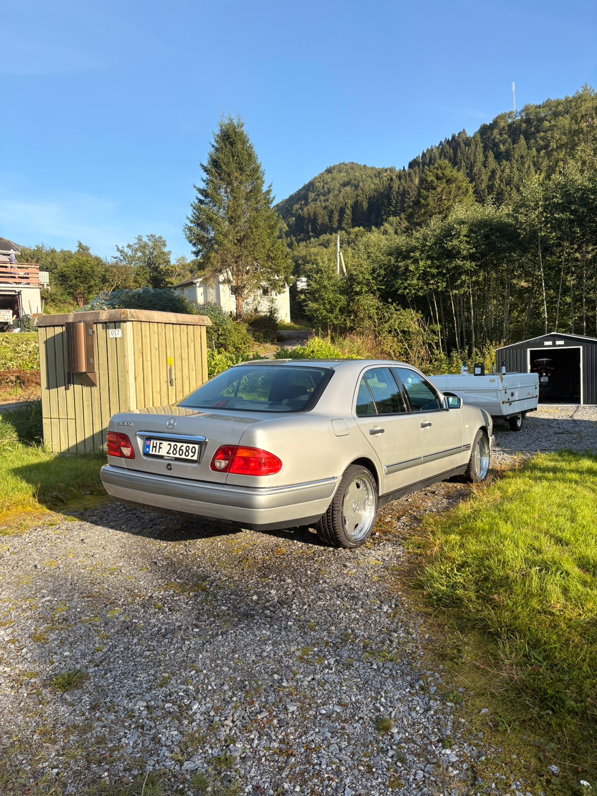 Mercedes-Benz E 320 5G-Tronic, 220hp, 1997