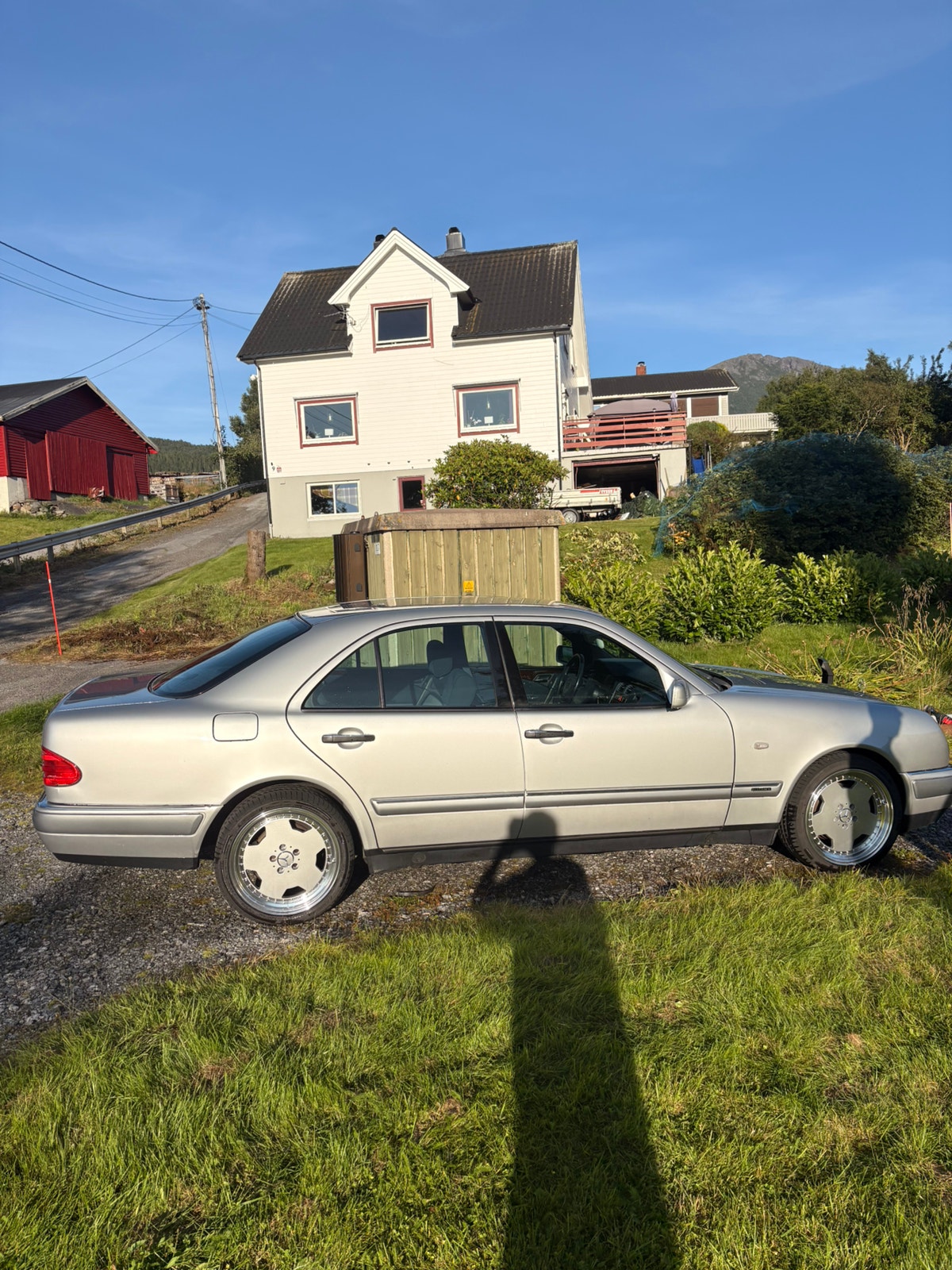 Mercedes-Benz E 320 5G-Tronic, 220hp, 1997