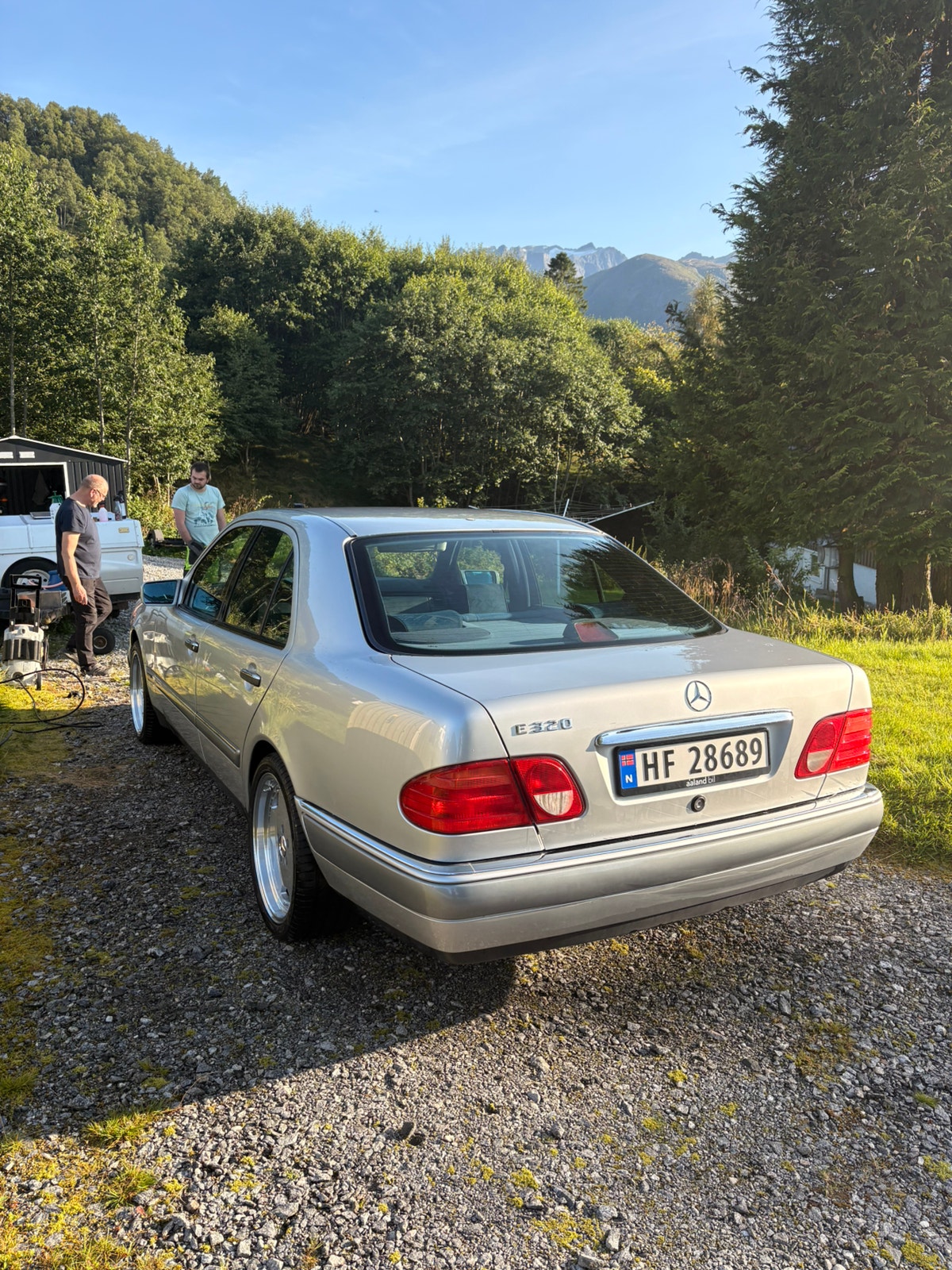 Mercedes-Benz E 320 5G-Tronic, 220hp, 1997