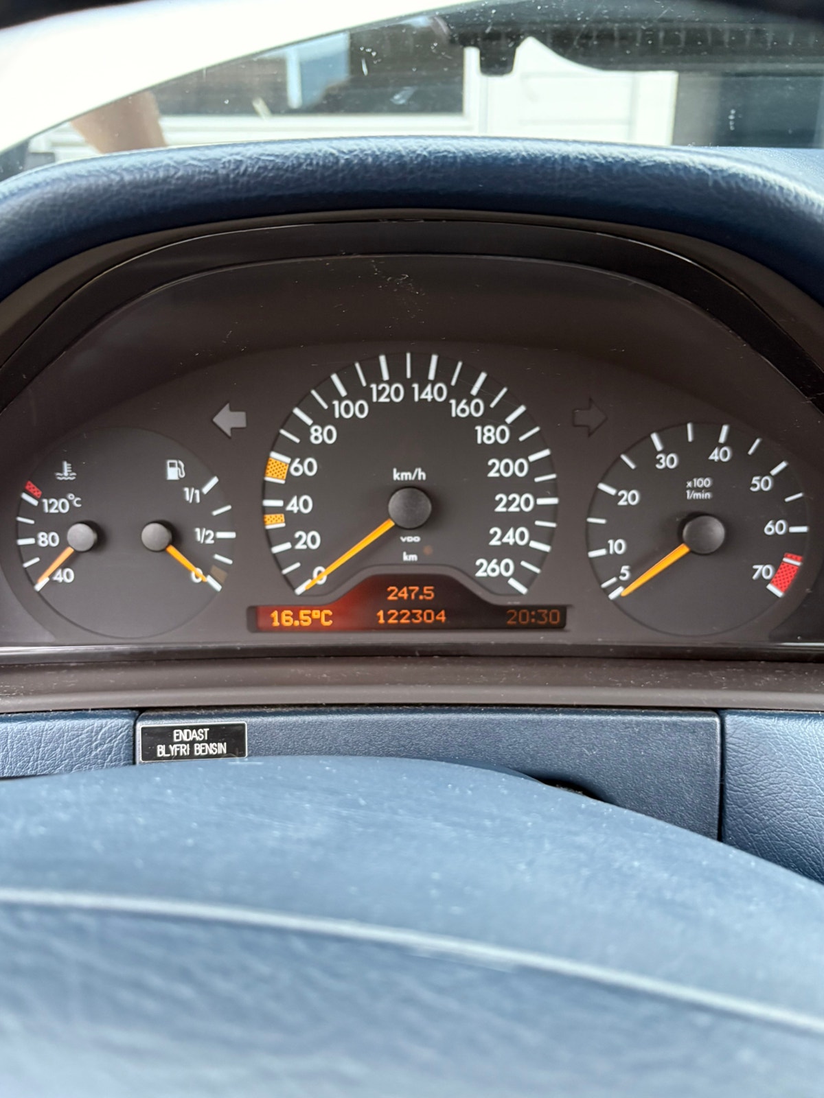 Mercedes-Benz E 320 5G-Tronic, 220hp, 1997