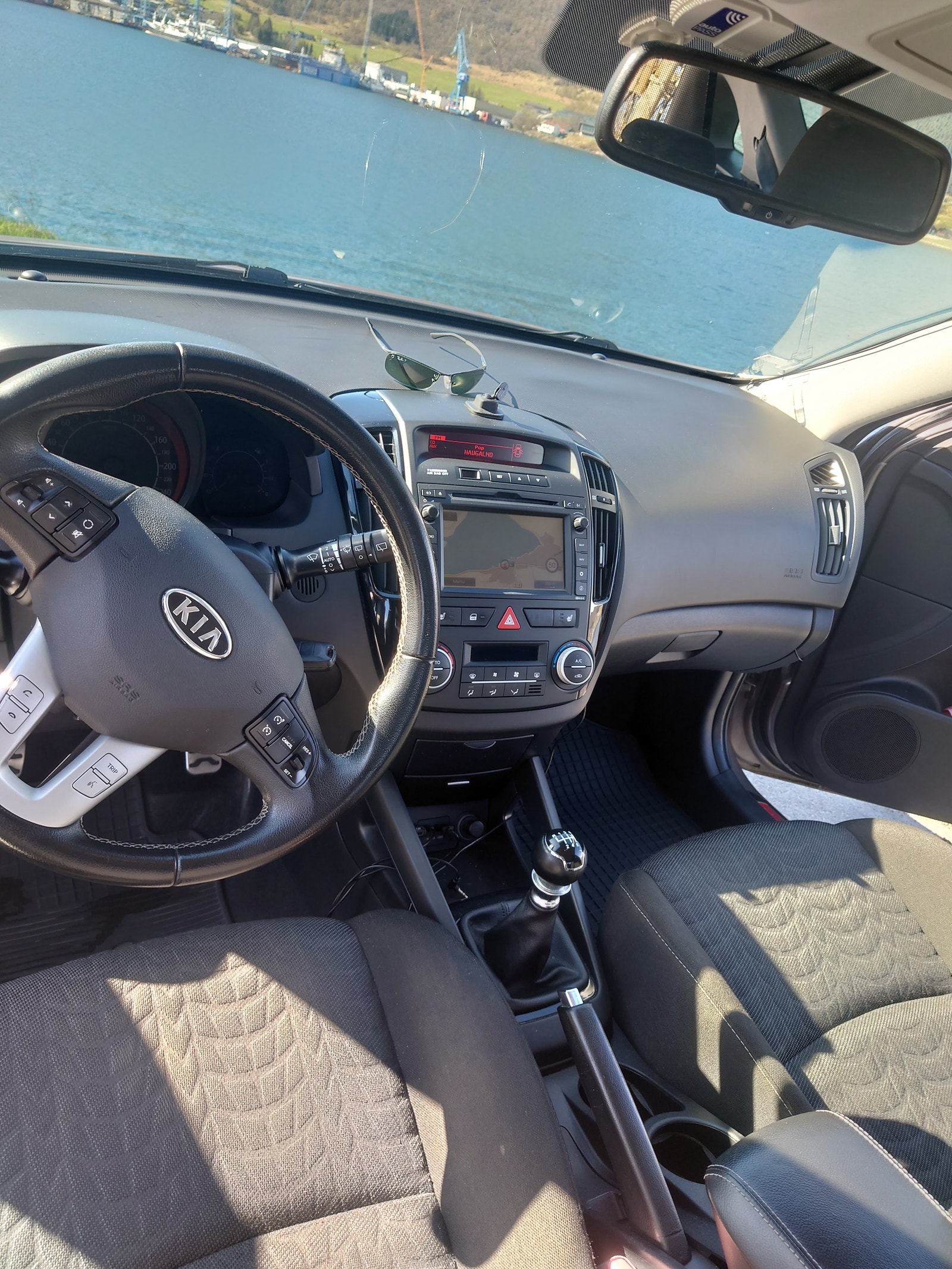 Kia cee'd_sw 1.6 CRDi Manual, 6-trins, 90ps, 2012