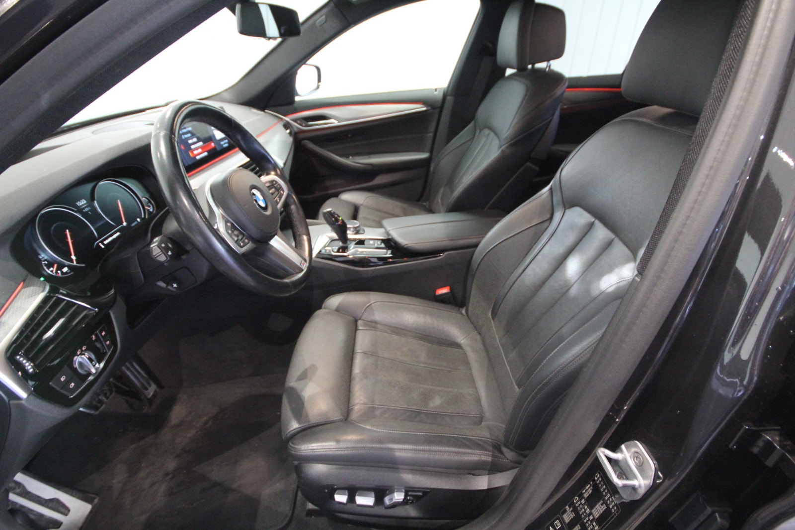 BMW 540d xDrive Touring Steptronic, 8-trinn, 320hk, 2018