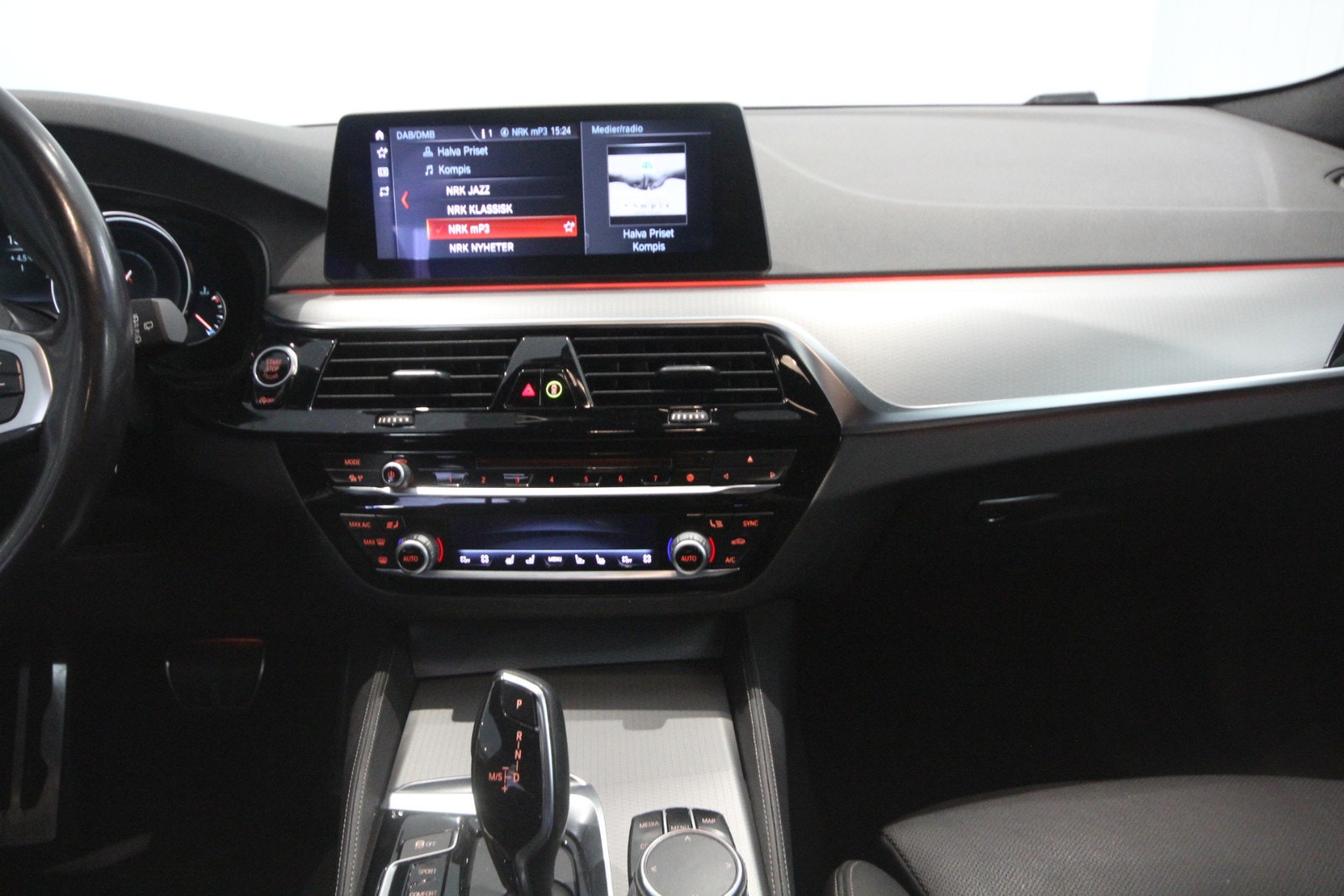BMW 540d xDrive Touring Steptronic, 8-trinn, 320hk, 2018