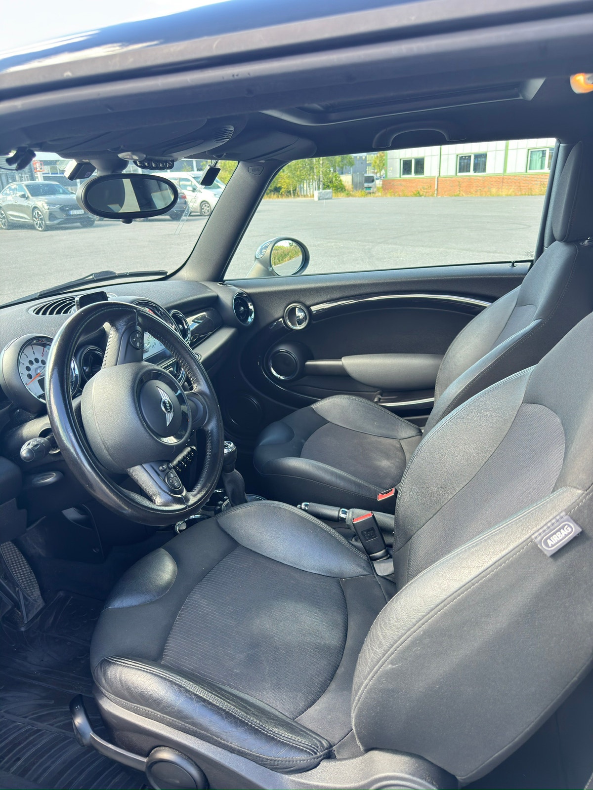 MINI Cooper D Manual, 112hp, 2011