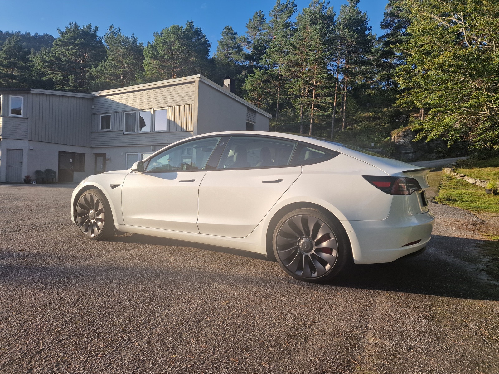 Tesla Model 3 Performance, 534ps, 2022