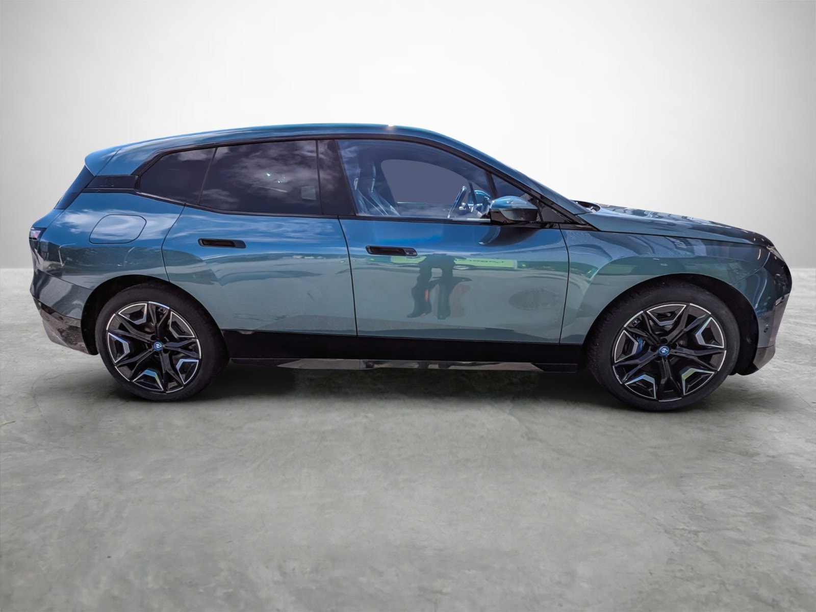 BMW iX xDrive50, 524hk, 2023