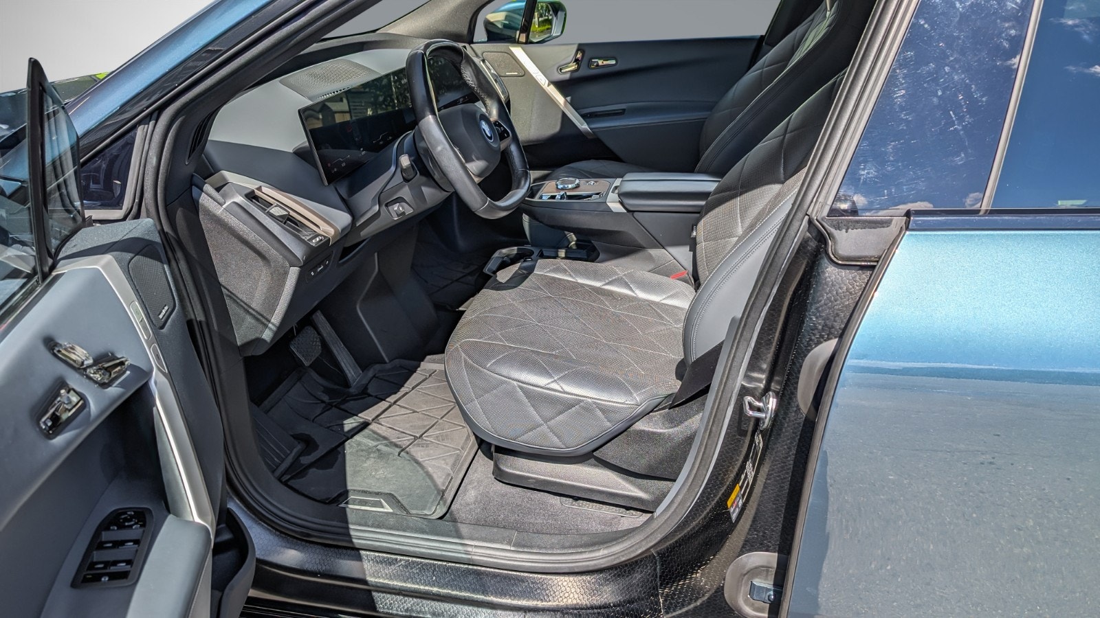 BMW iX xDrive50, 524hk, 2023