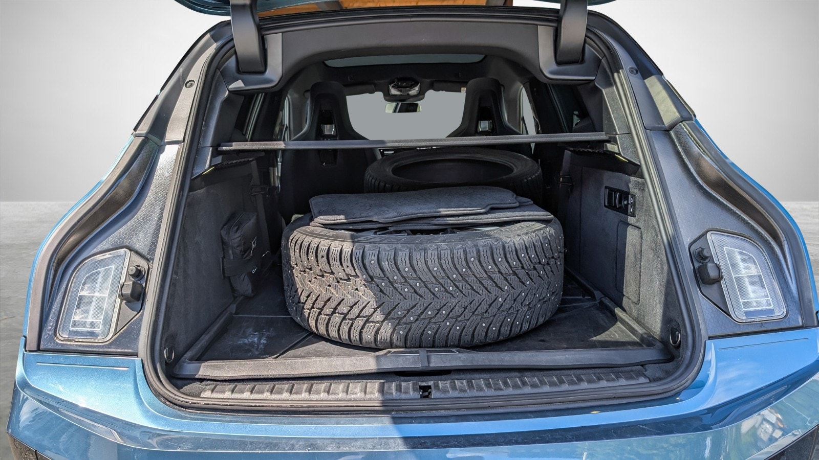 BMW iX xDrive50, 524hk, 2023