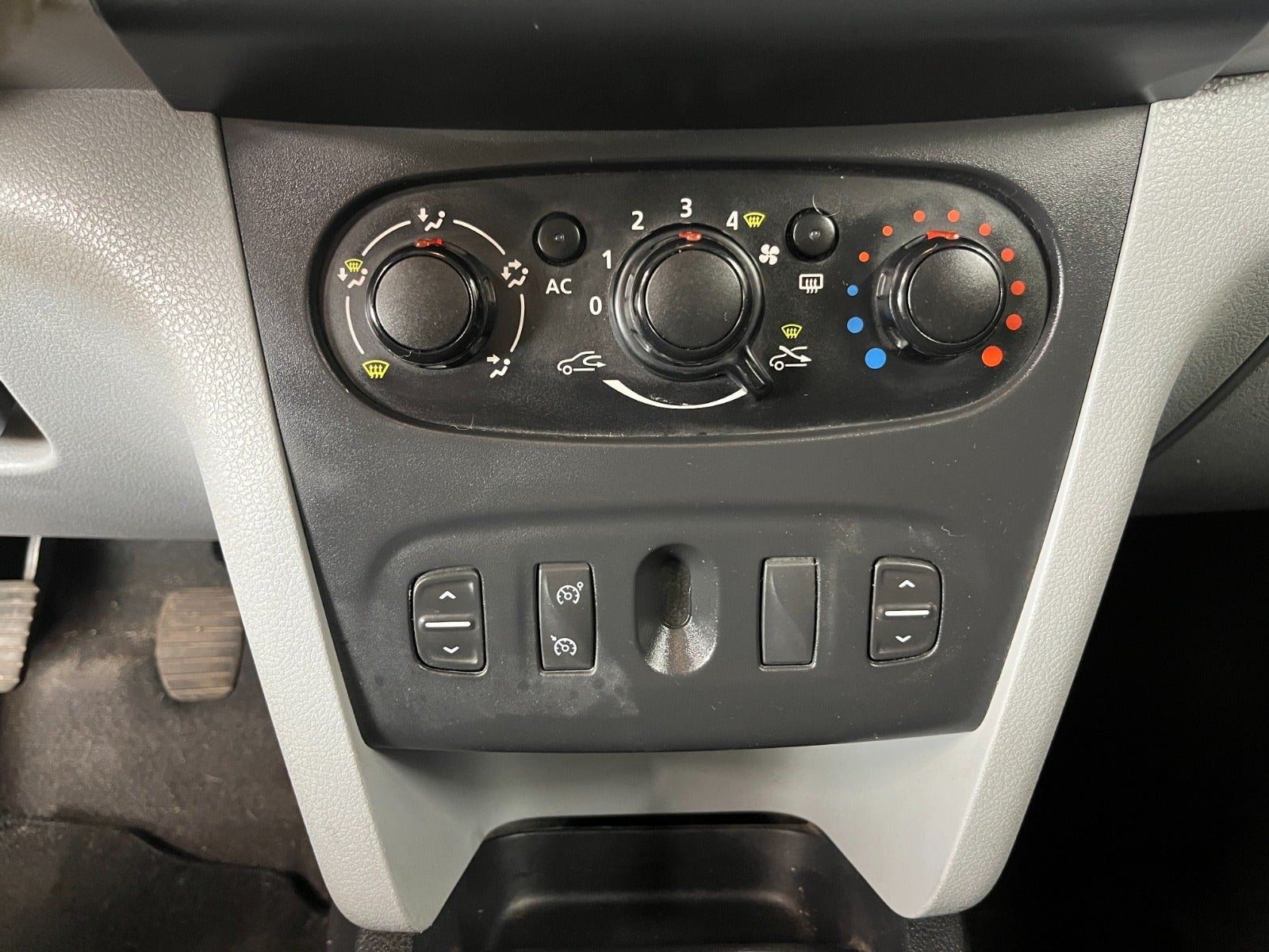 Dacia Logan MCV 1.5 dCi Manuell, 5-trinn, 90hk, 2014
