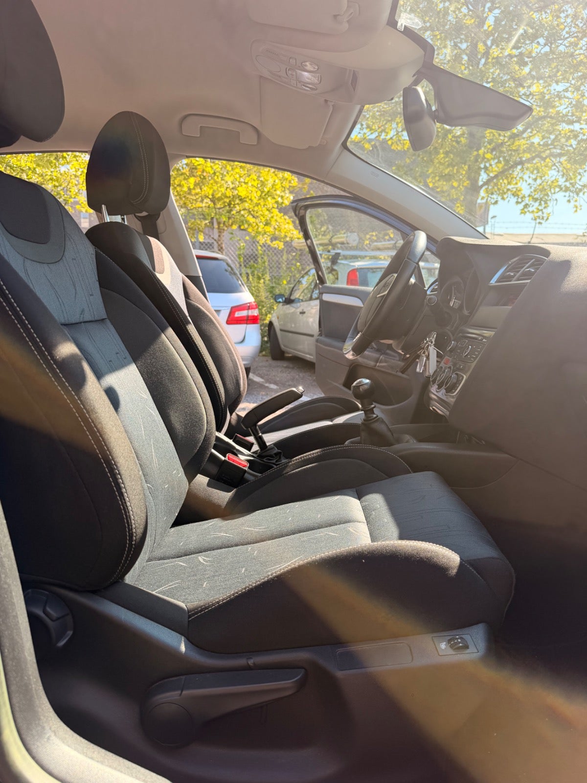 Citroën C4 1.2 e-THP Manuell, 6-trinn, 130hk, 2014