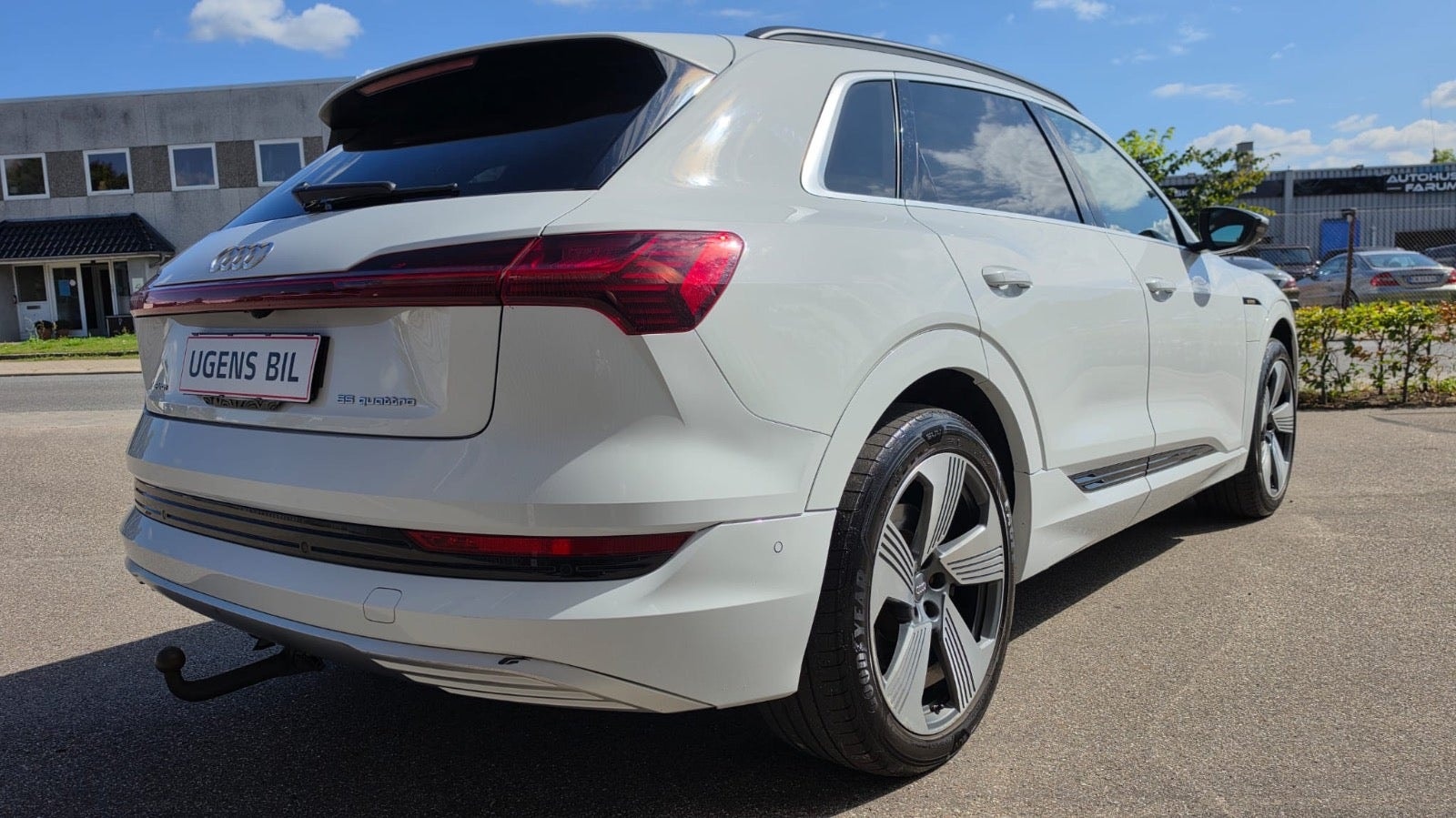 Audi e-tron 55 quattro, 408ps, 2019