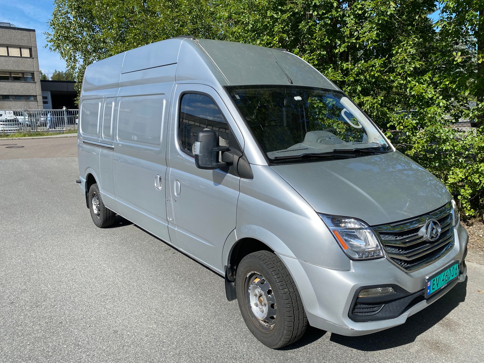 Maxus EV80 56 kWh, 136ps, 2018