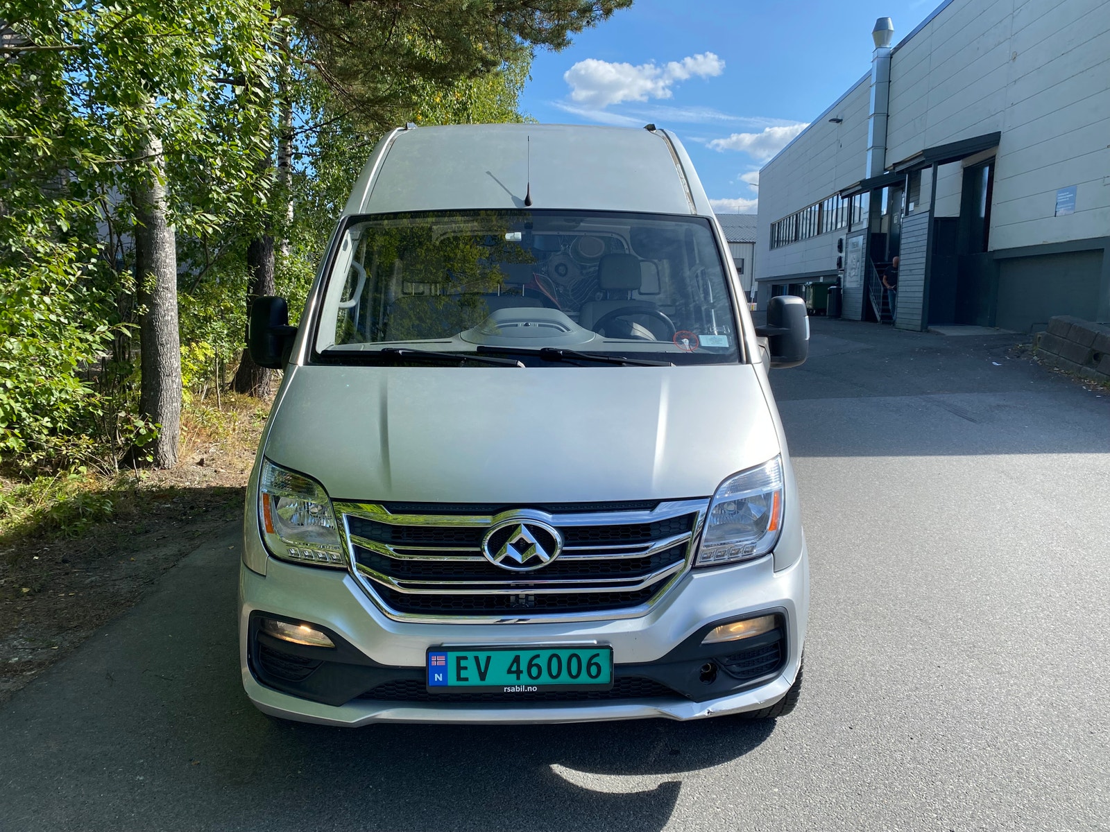 Maxus EV80 56 kWh, 136ps, 2018