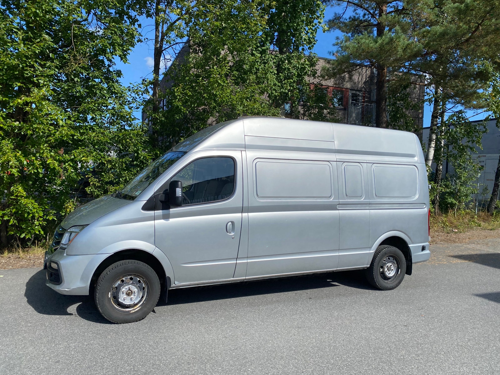 Maxus EV80 56 kWh, 136ps, 2018