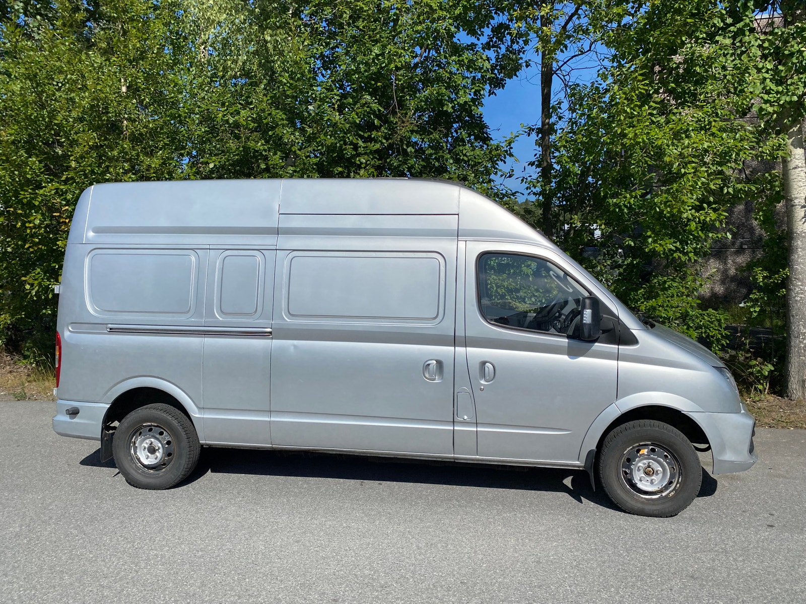 Maxus EV80 56 kWh, 136ps, 2018