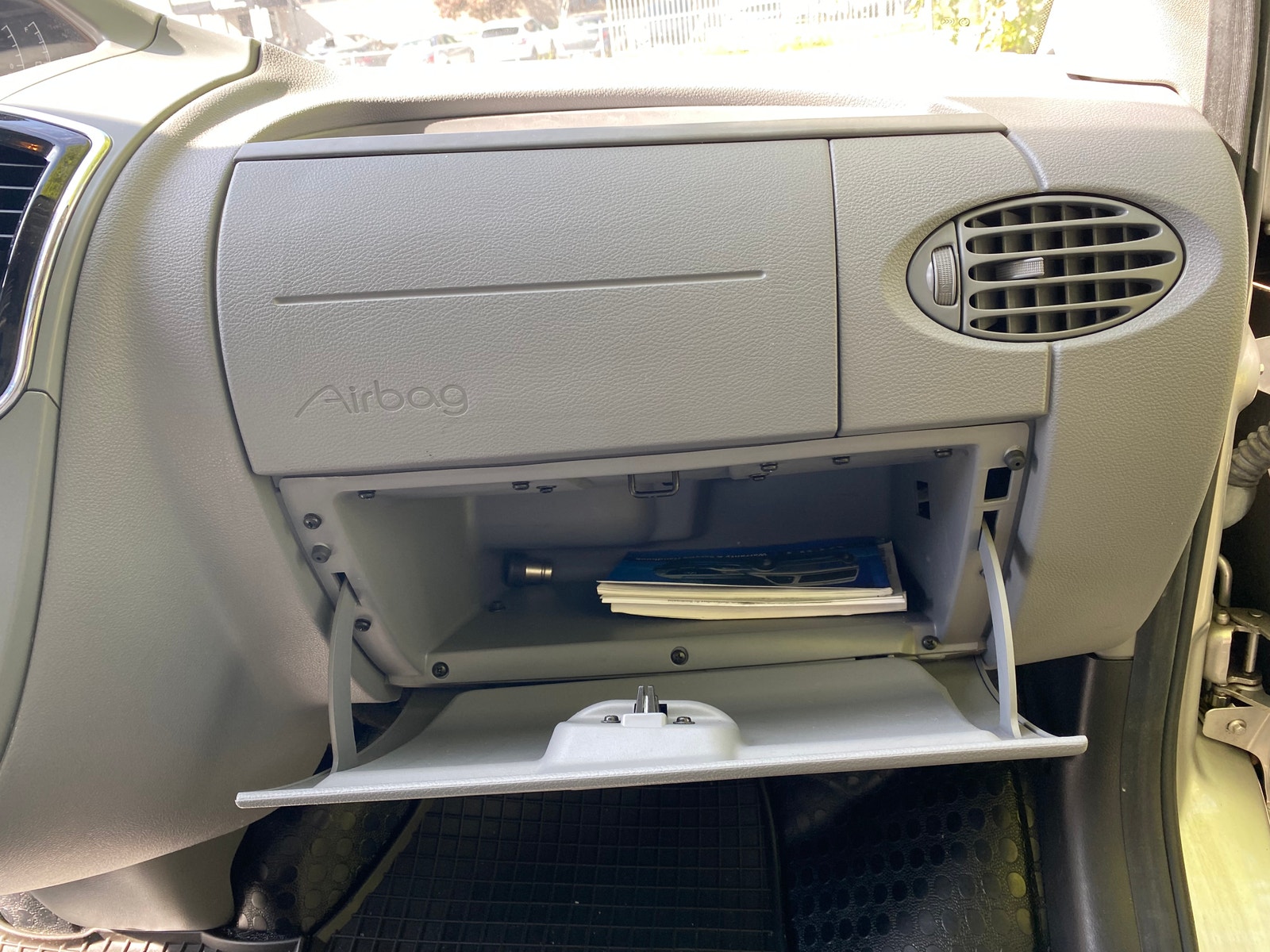 Maxus EV80 56 kWh, 136ps, 2018