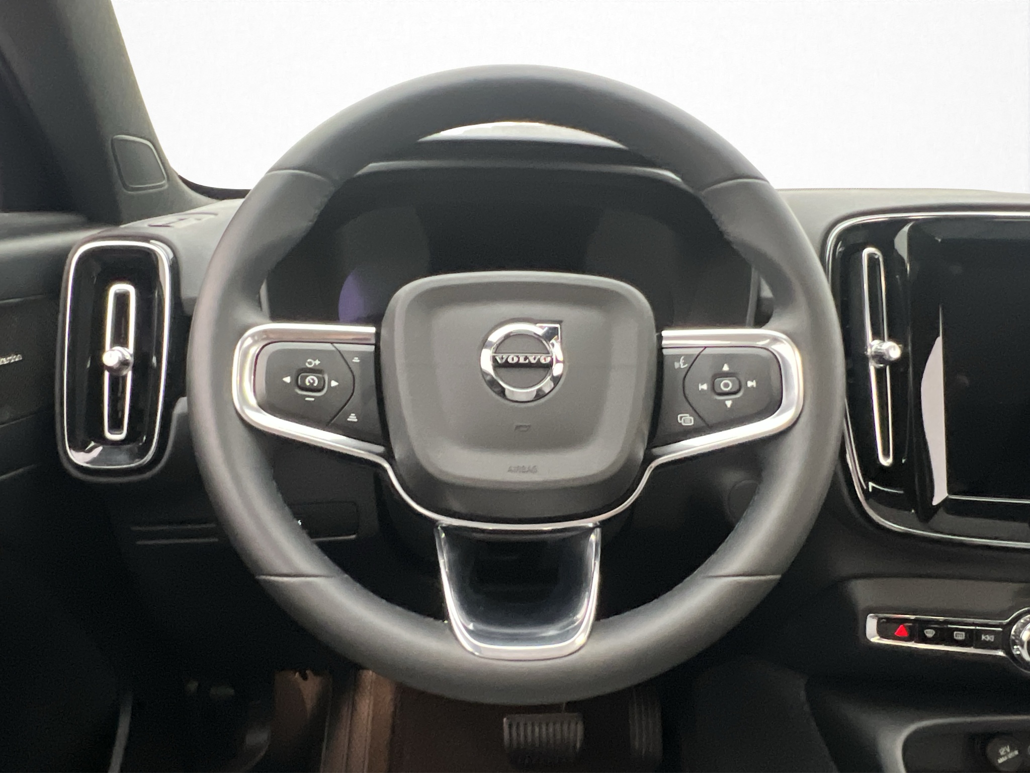 Volvo C40 Recharge Twin, 408hp, 2024