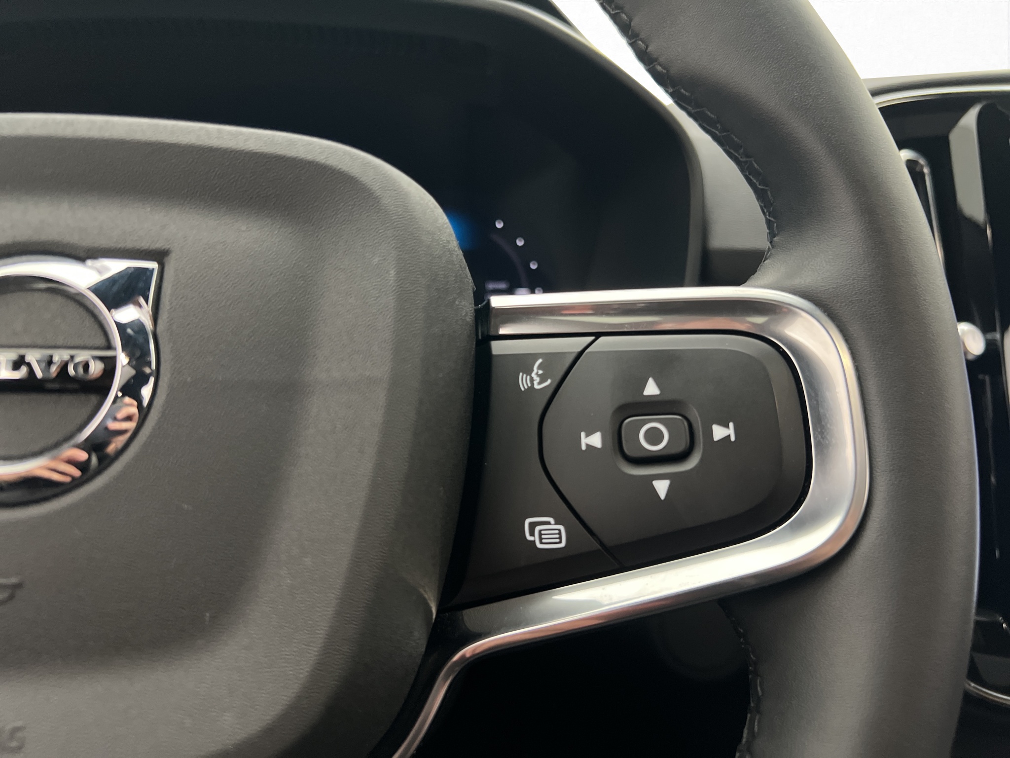 Volvo C40 Recharge Twin, 408hp, 2024