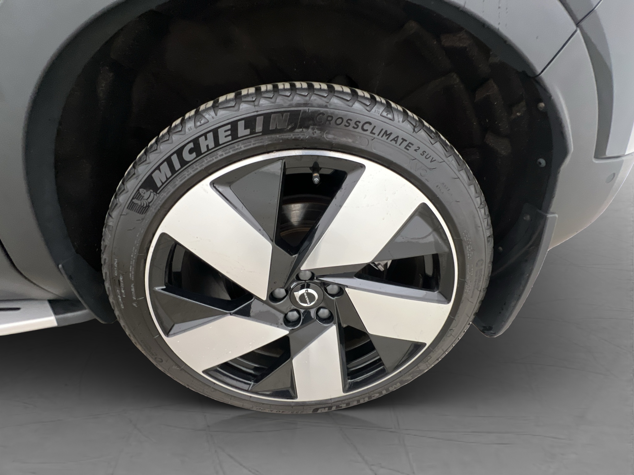 Volvo C40 Recharge Twin, 408hp, 2024