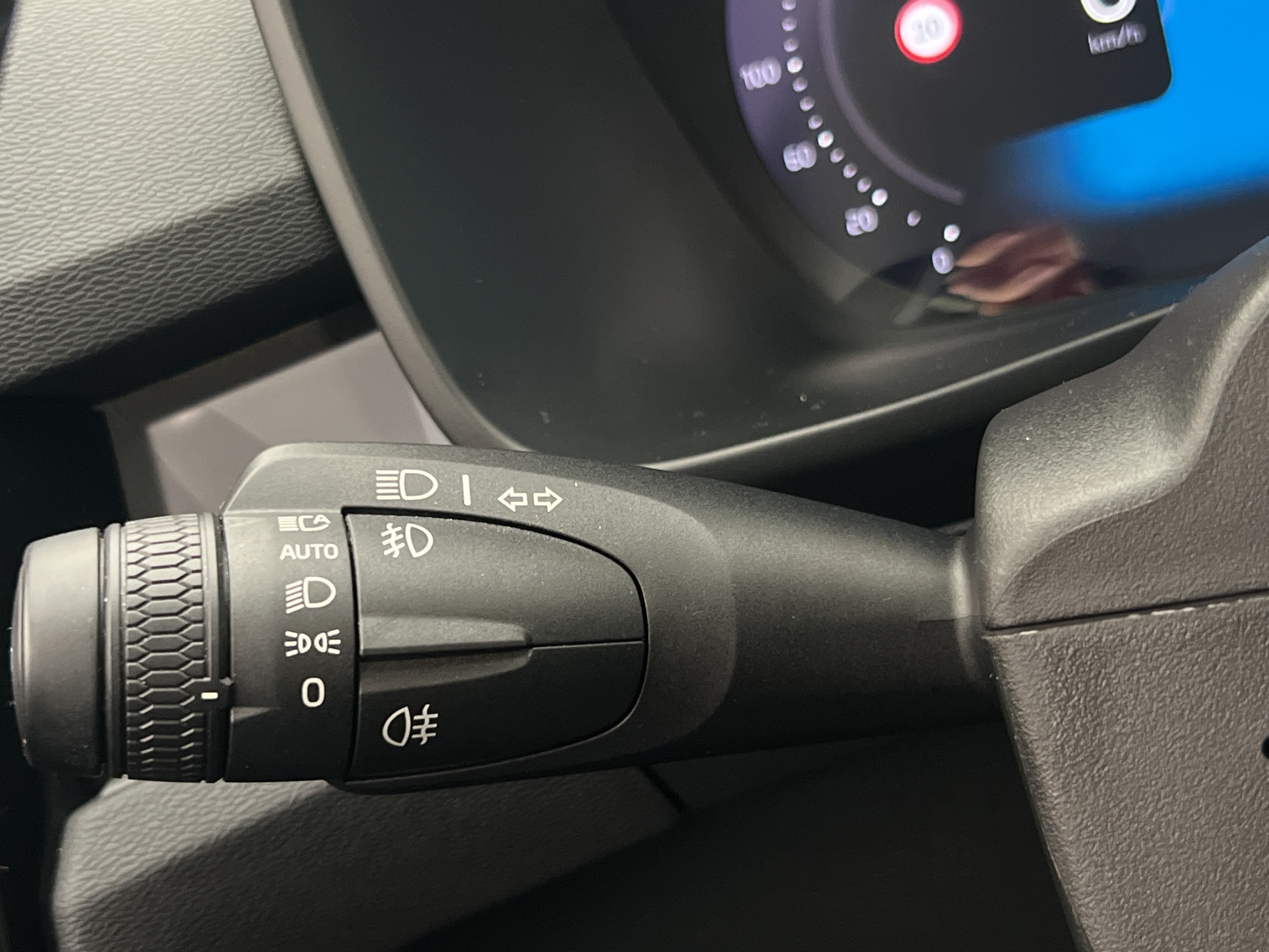 Volvo C40 Recharge Twin, 408hp, 2024