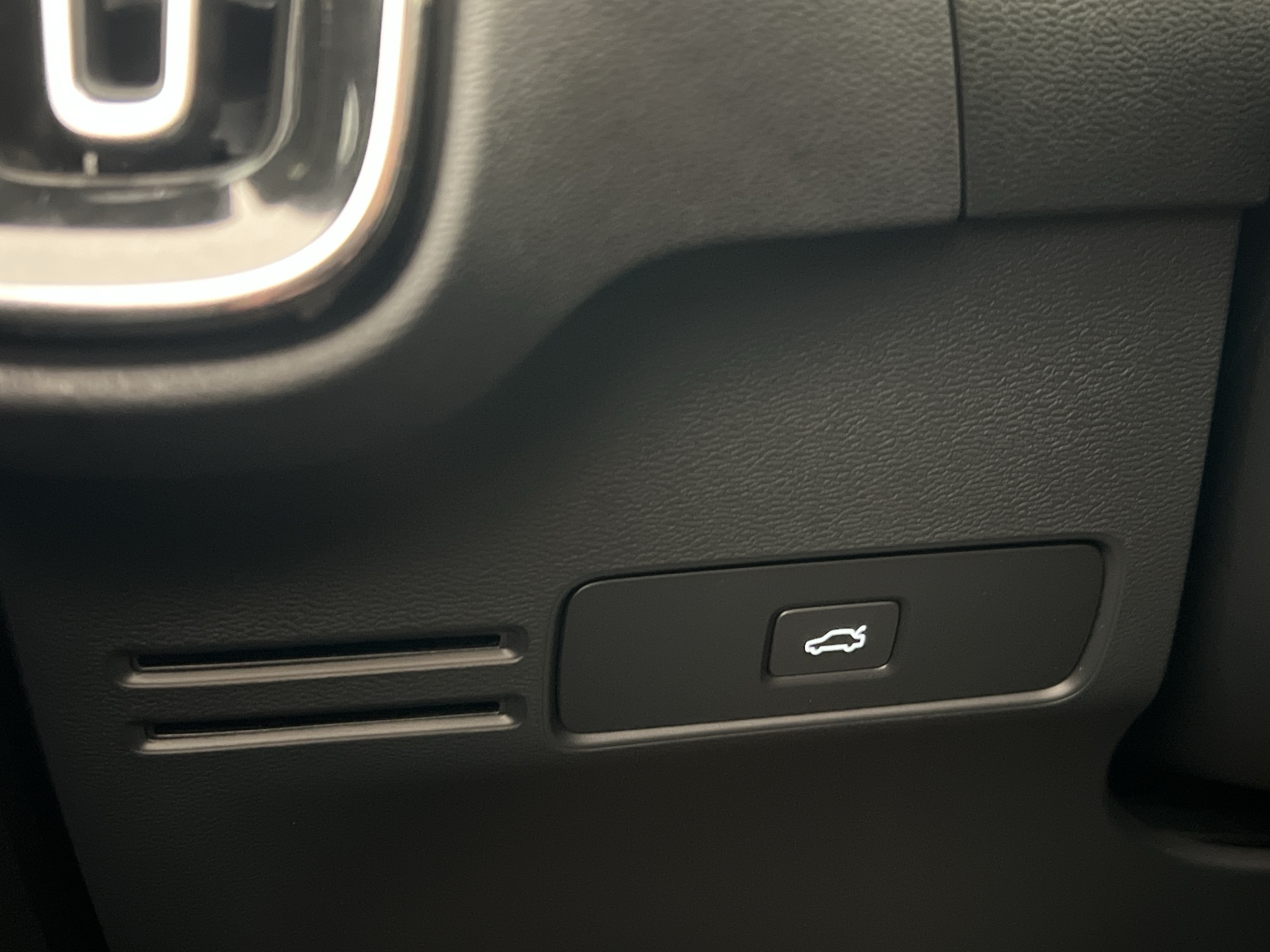 Volvo C40 Recharge Twin, 408hp, 2024