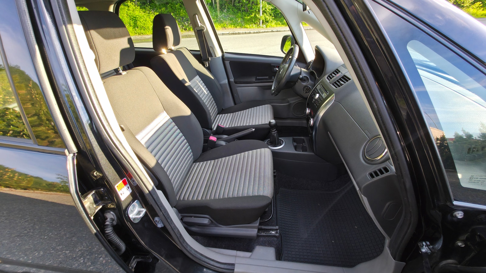 Suzuki SX4 1.6 DOHC 16V VVT 4x4 Manual, 5-trins, 120ps, 2012