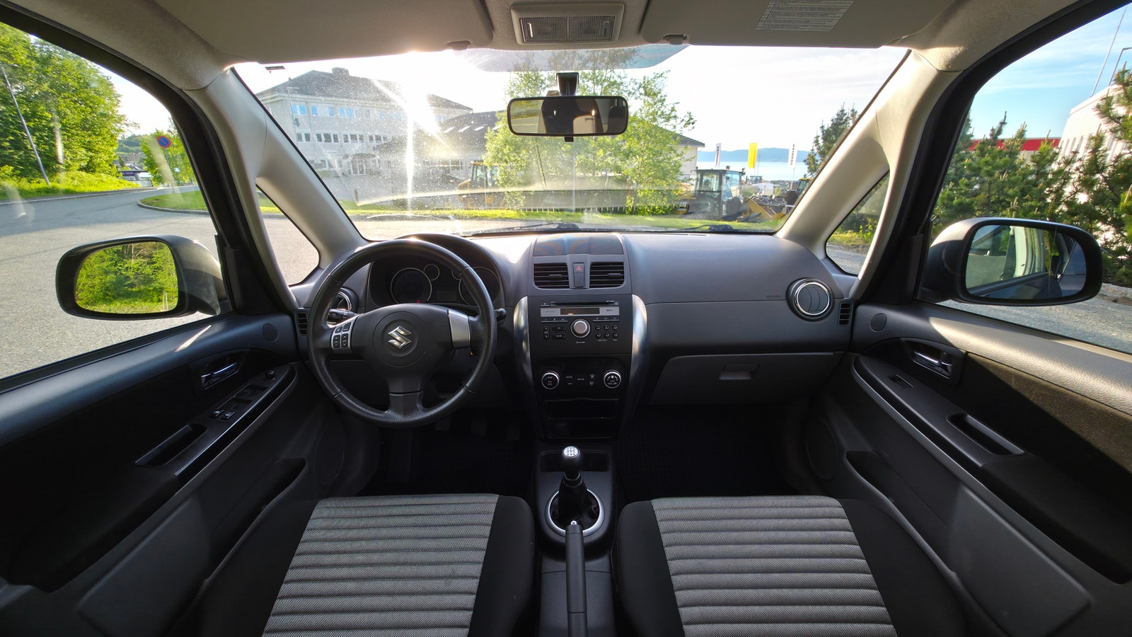 Suzuki SX4 1.6 DOHC 16V VVT 4x4 Manual, 5-trins, 120ps, 2012