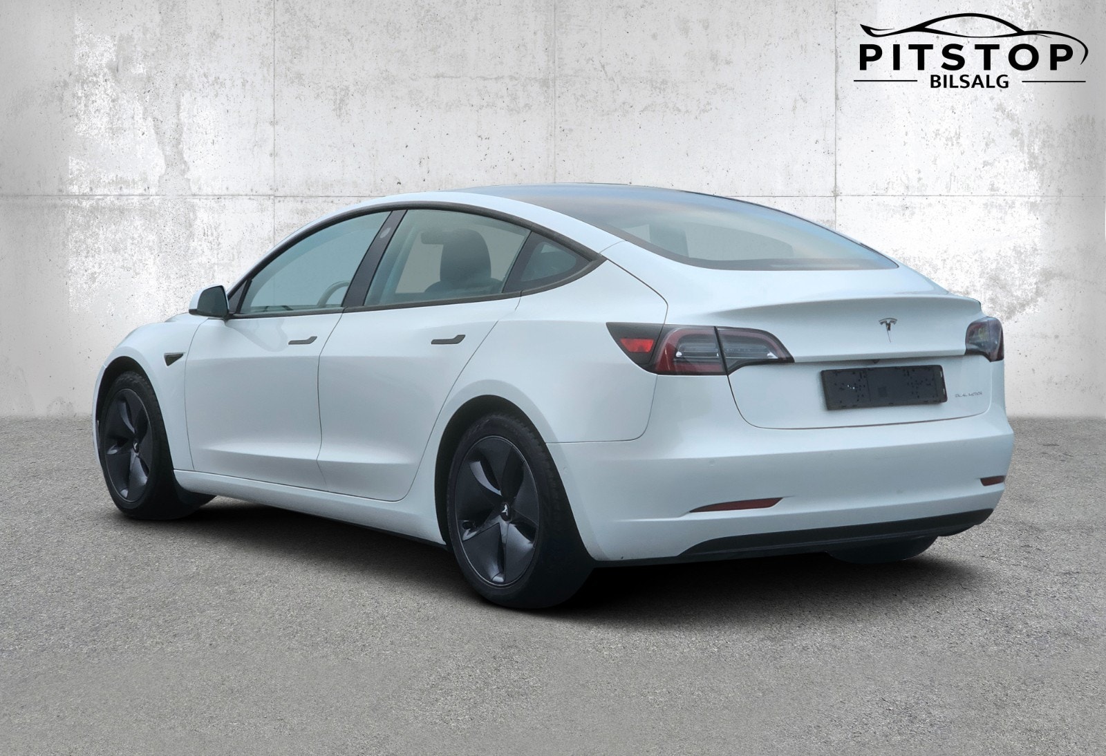 Tesla Model 3 Standard Range Plus, 325ps, 2021