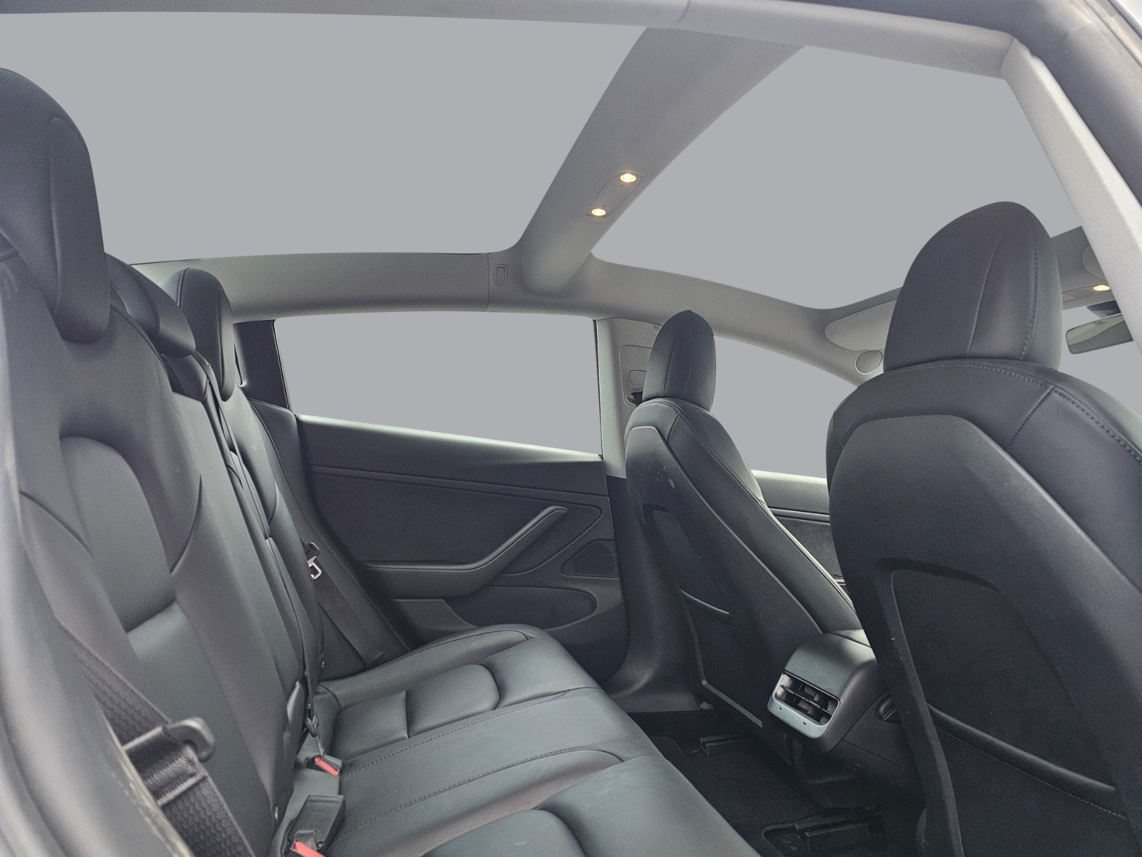 Tesla Model 3 Standard Range Plus, 325ps, 2021