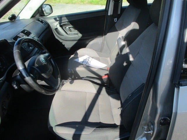 Škoda Fabia Combi 1.6 TDI Manual, 5-trins, 105ps, 2011
