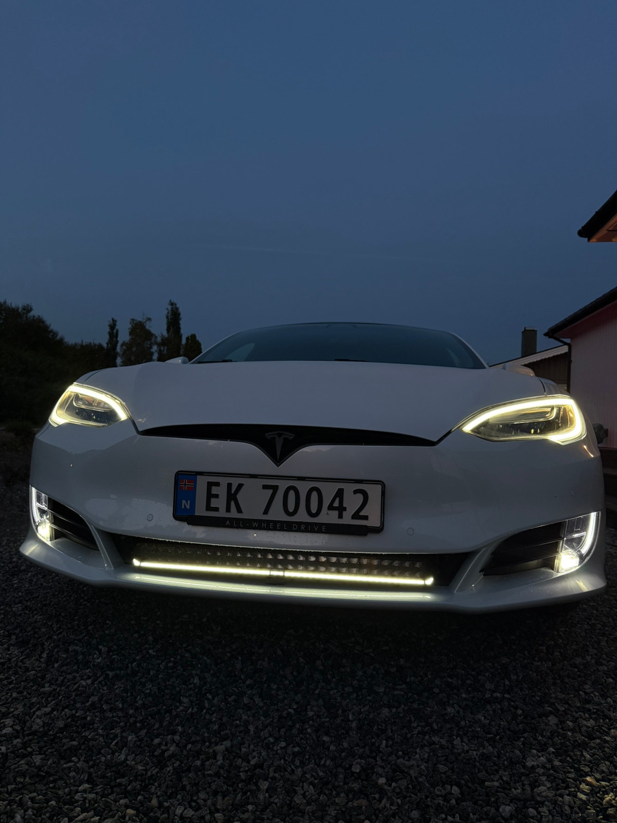 Tesla Model S 75D, 525ps, 2017